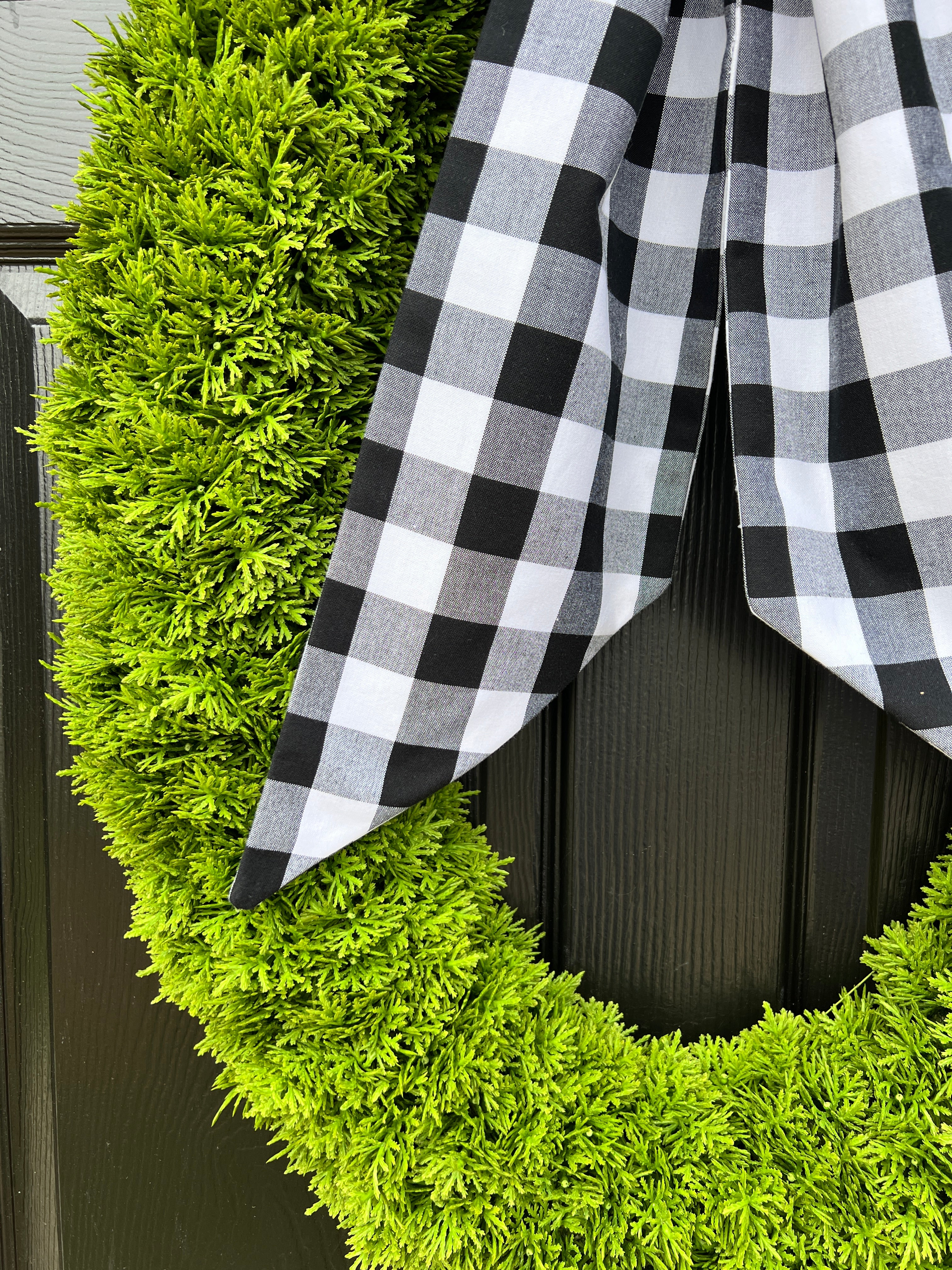 Oversized oval green wreath