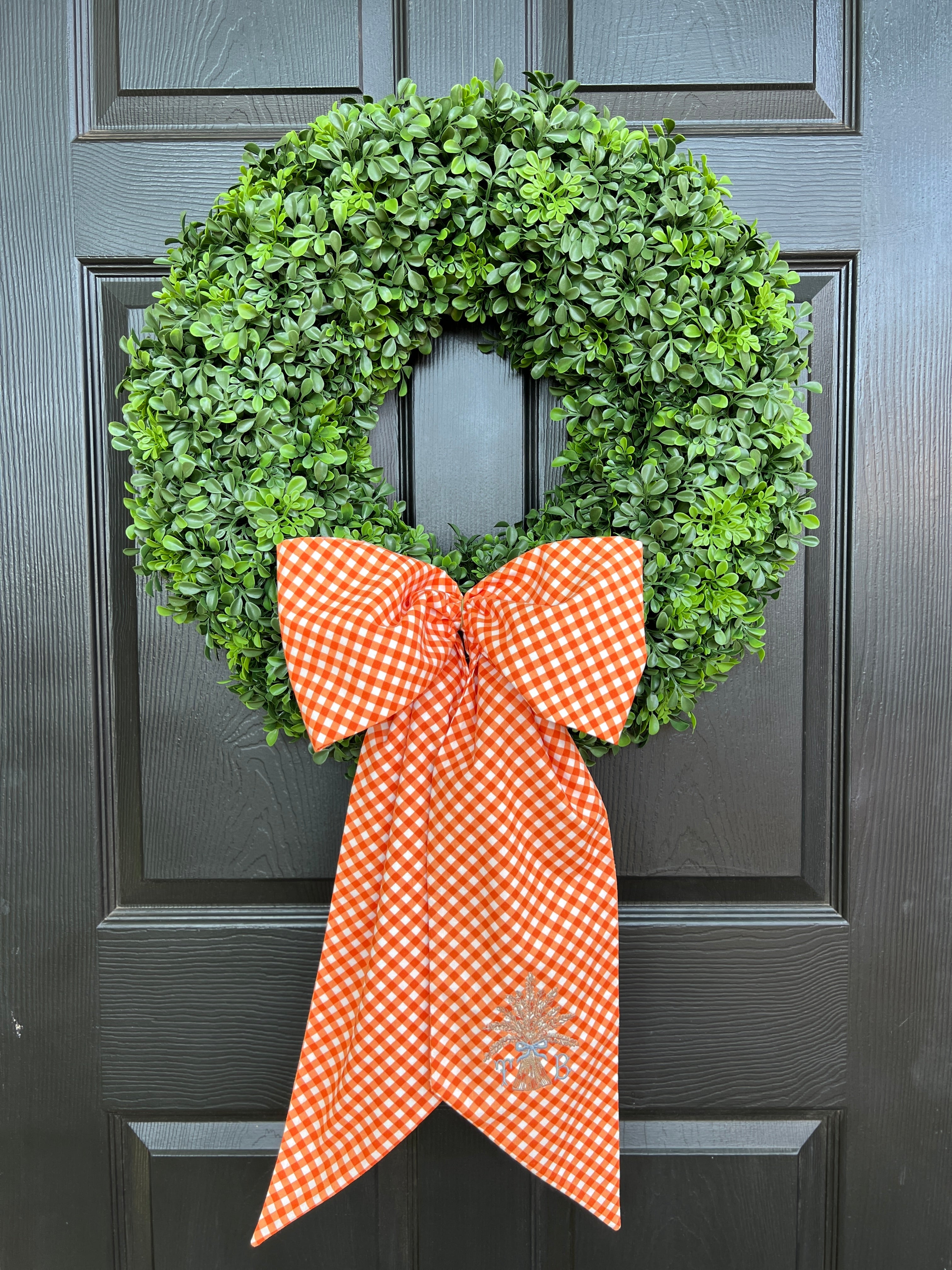 Faux boxwood wreath 22”
