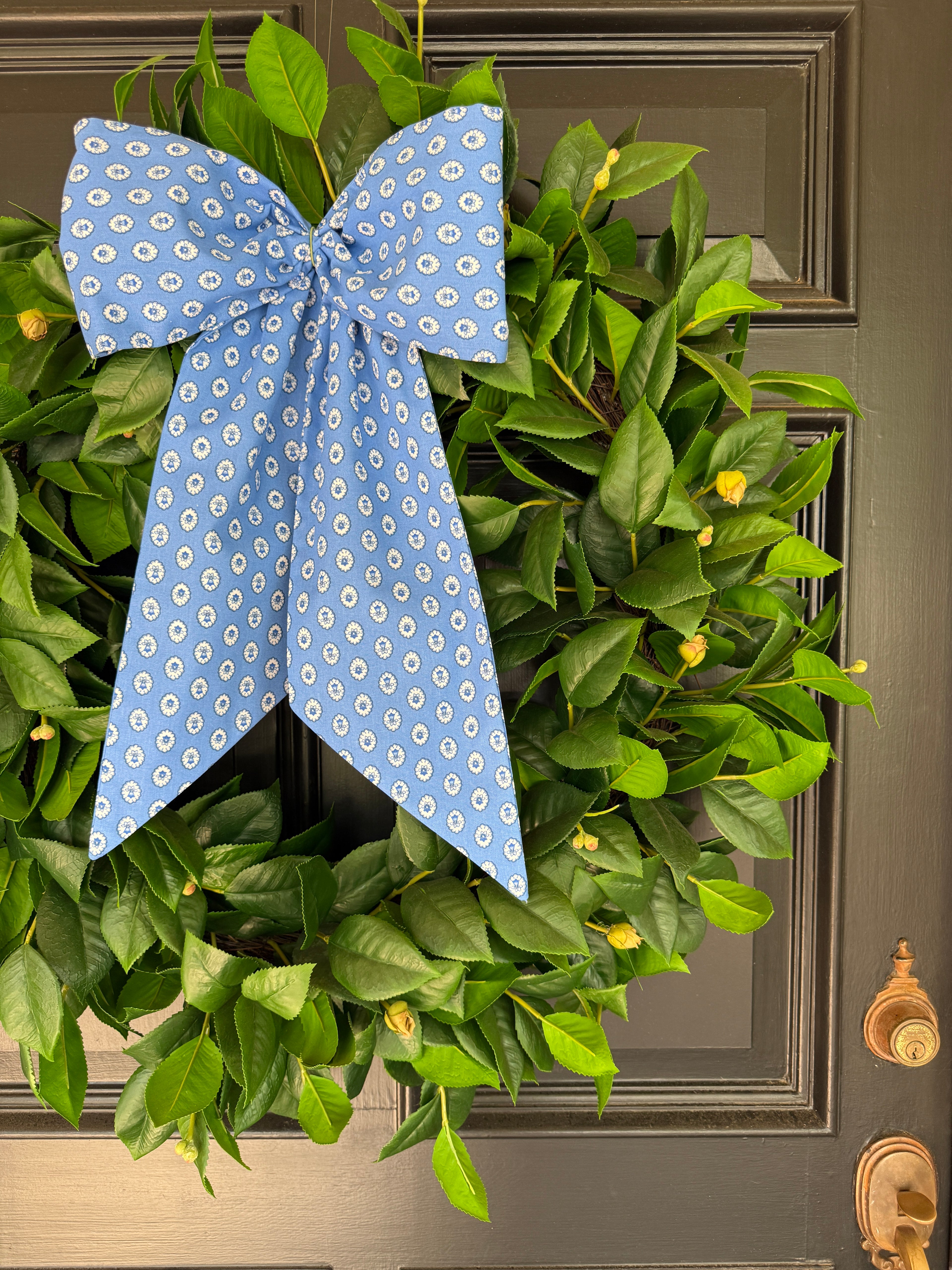 Blue French ditsy print signature wreath sash