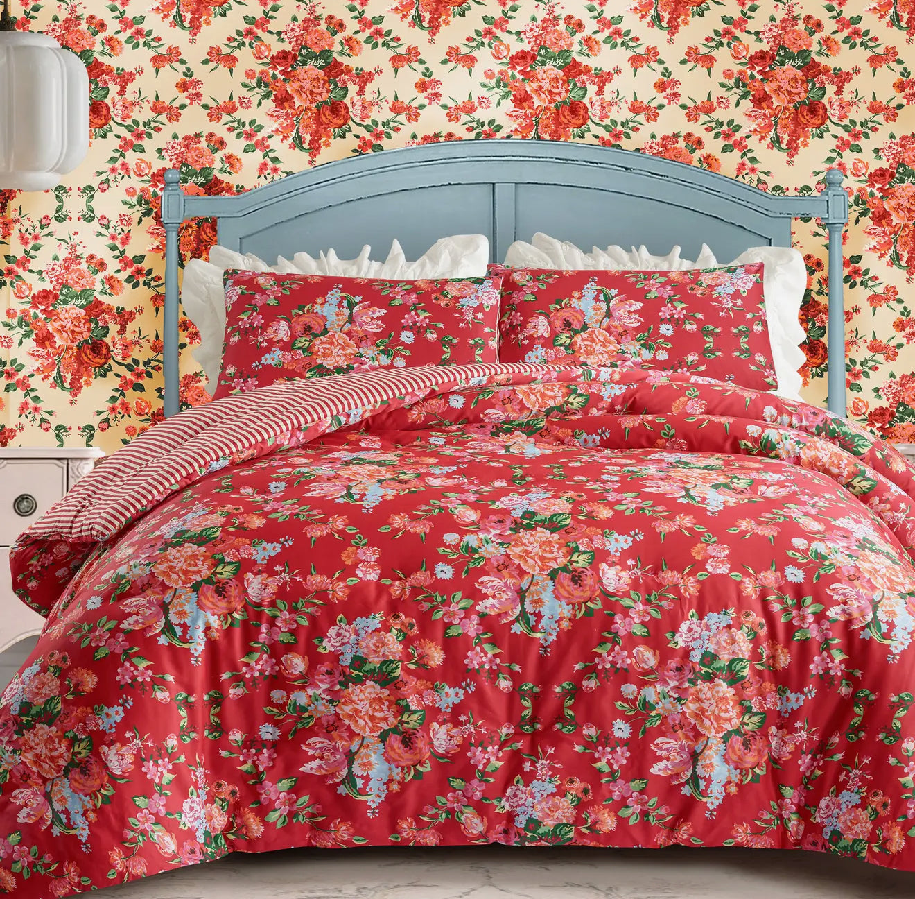 Red floral bedding collection