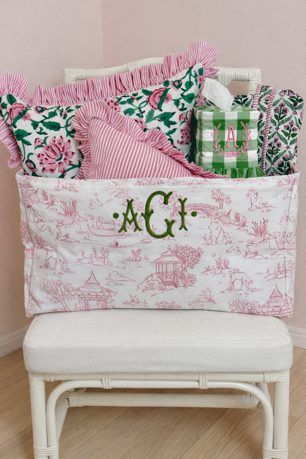 Canvas collapsible tote in pink and blue toile