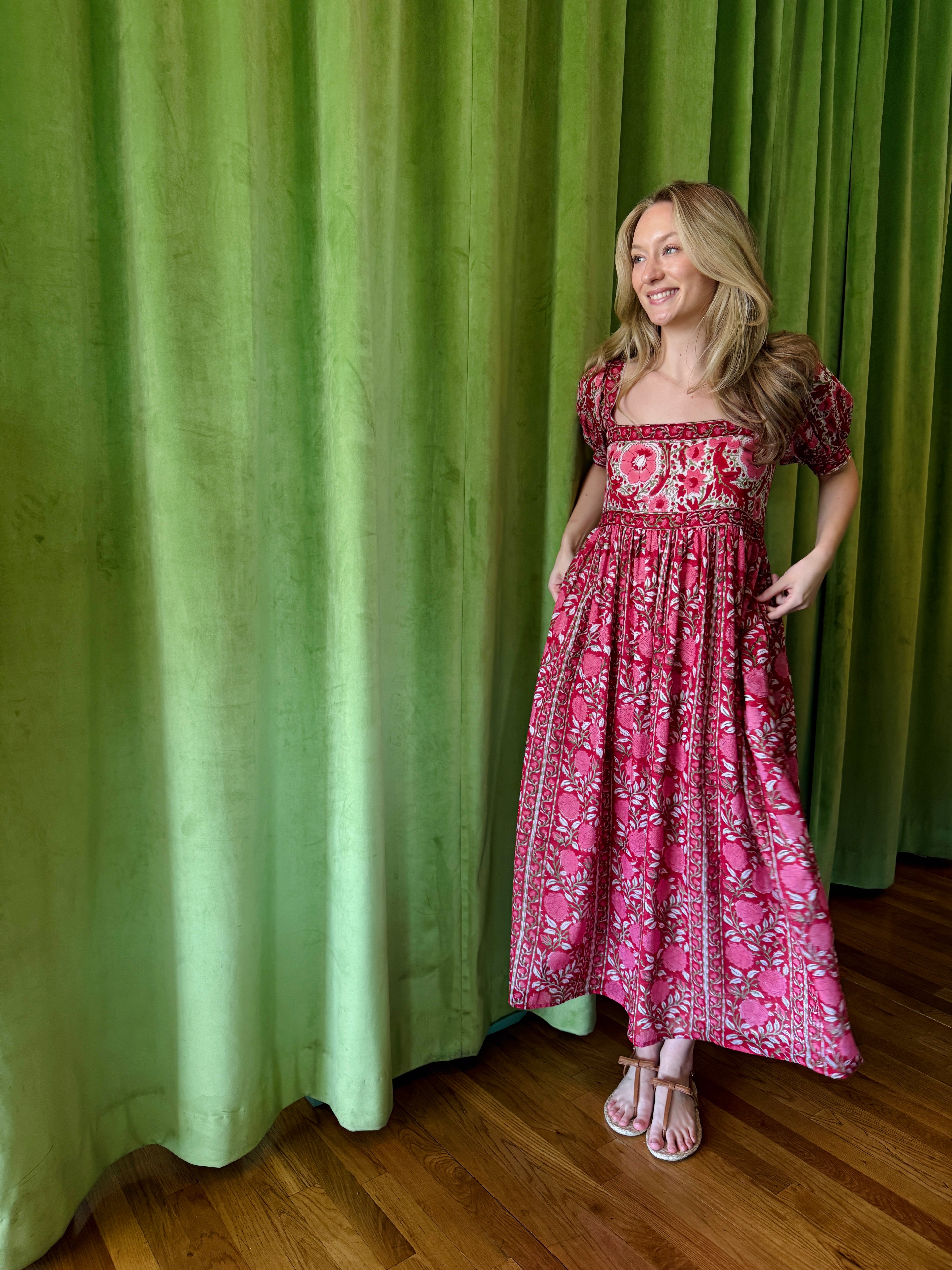 Lottie dress with puff sleeves in red and pink