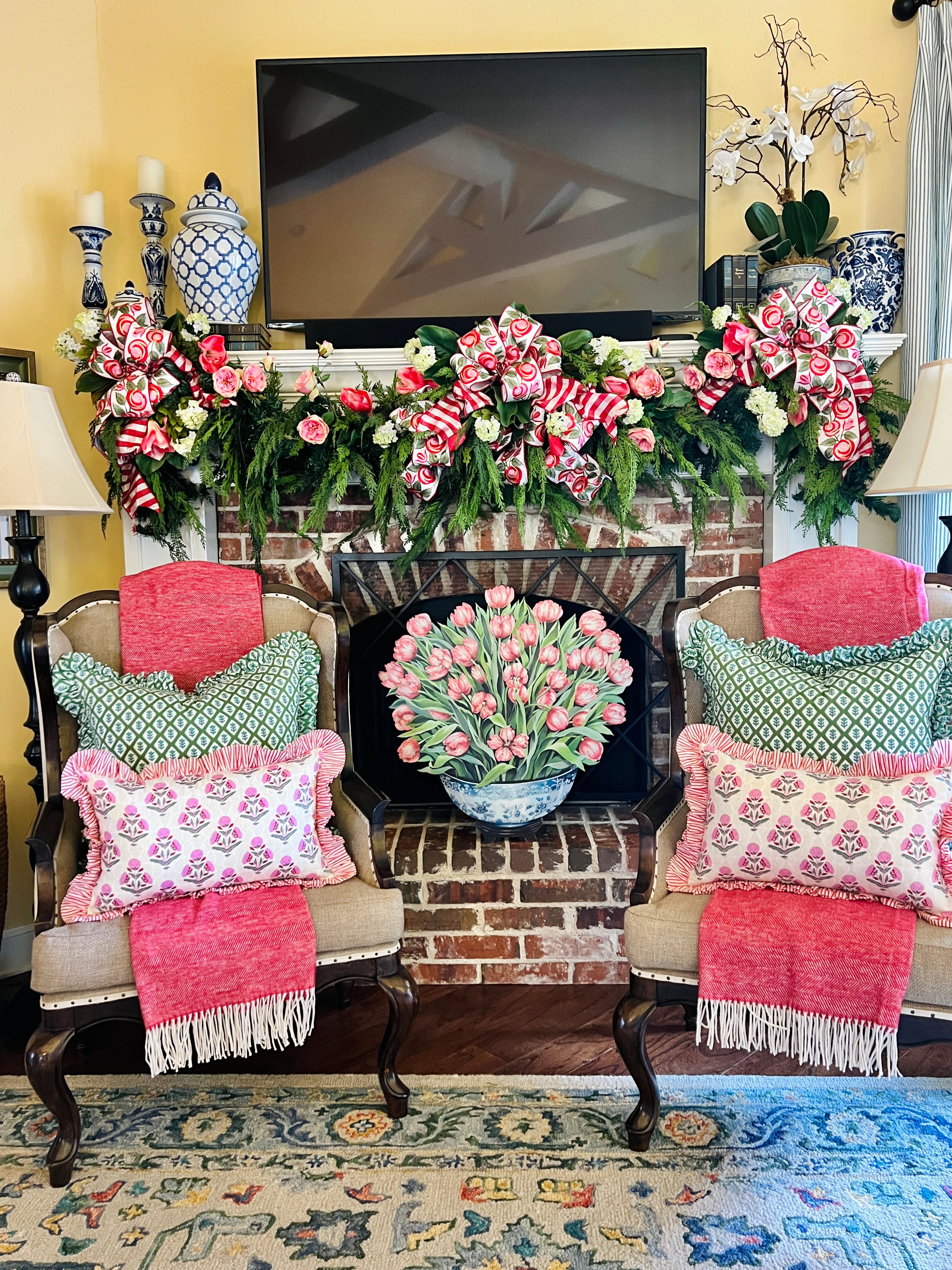 Parrot tulips fireplace screen