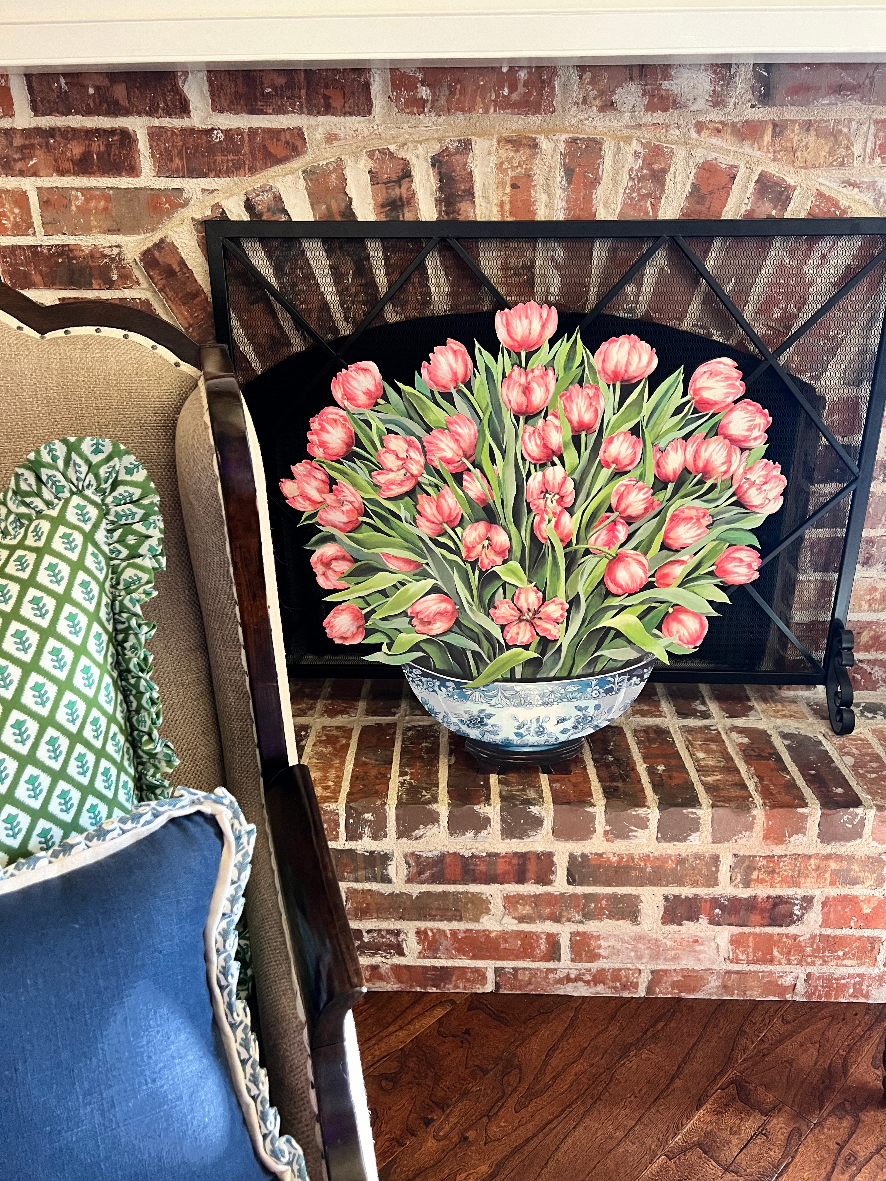 Parrot tulips fireplace screen