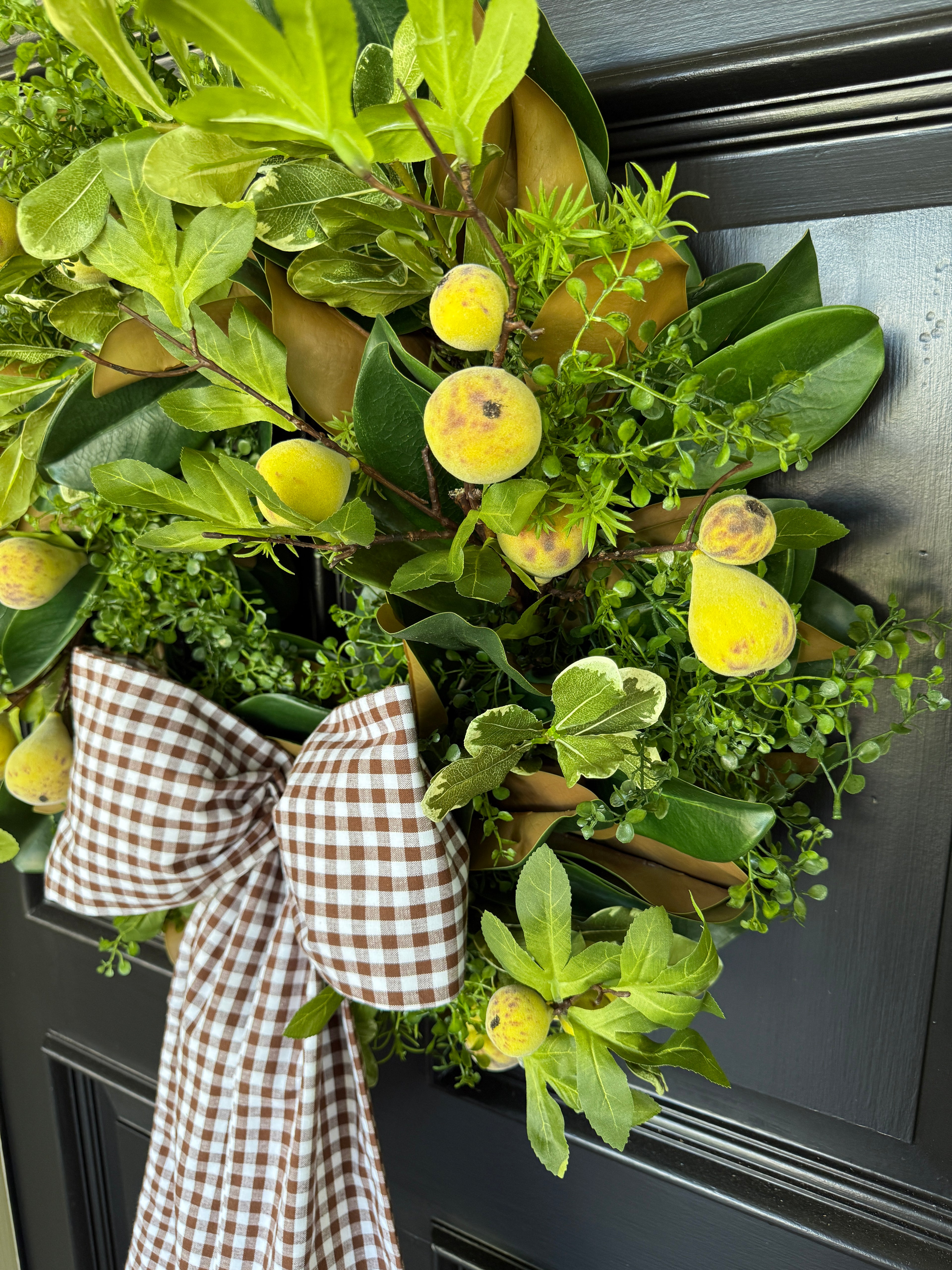 Fig and mixed greens wreath