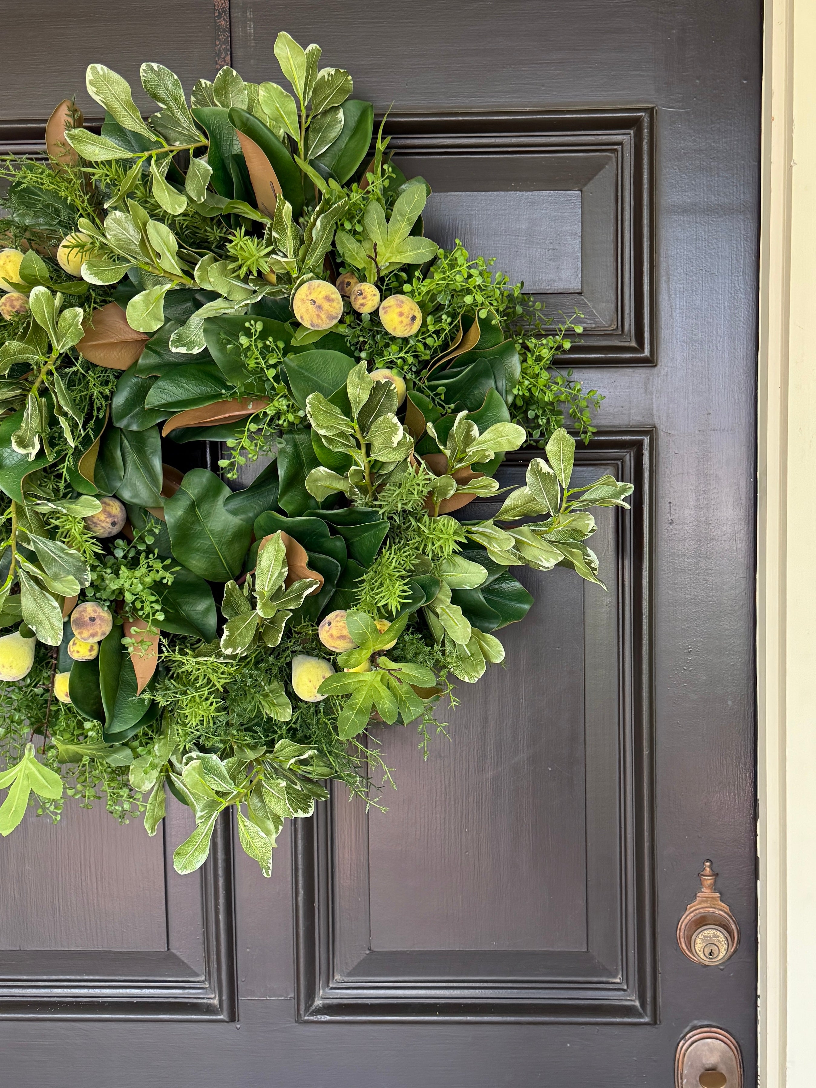 Fig and mixed greens wreath
