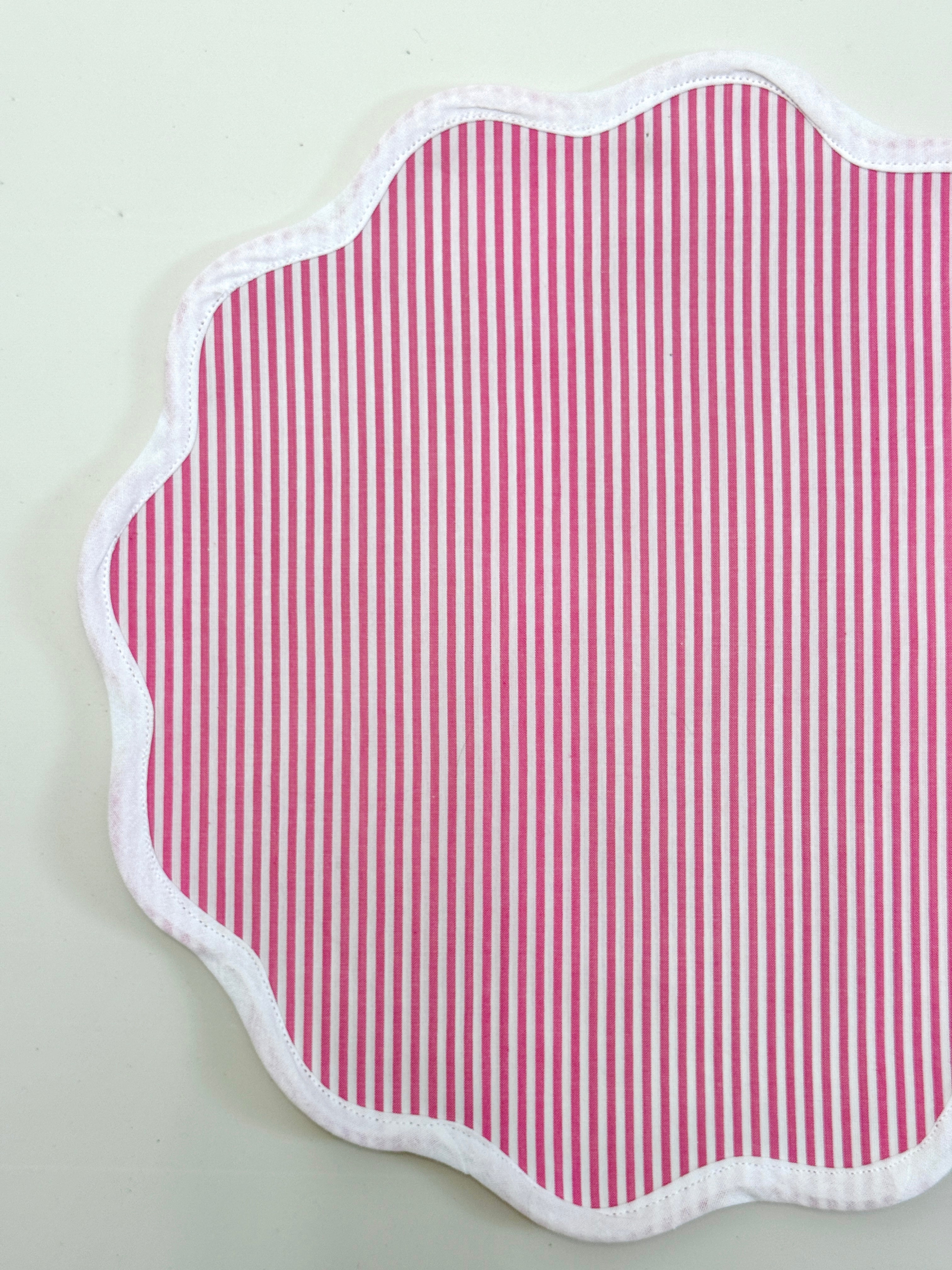 Pink striped scalloped placemats set of 4
