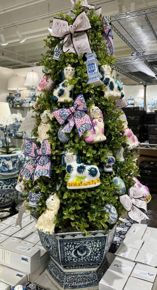 Staffordshire bunny ornament pink (single bunny)