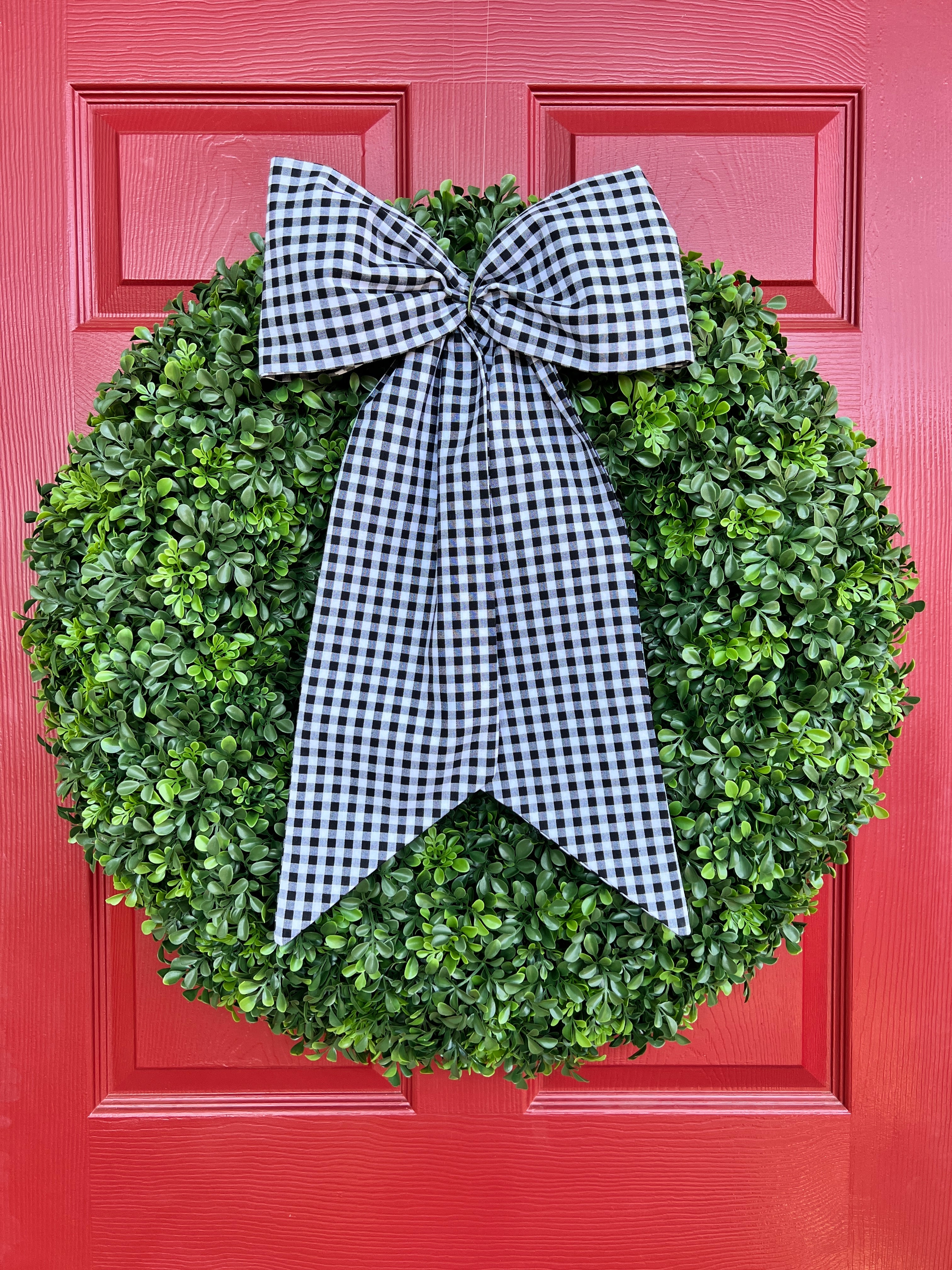 Faux boxwood wreath 22”