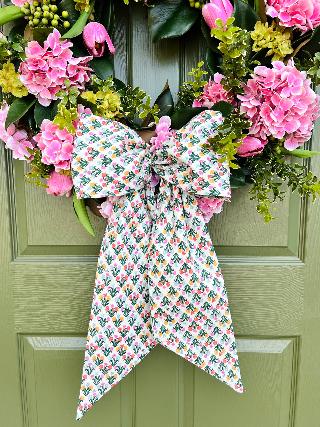Tulip print signature wreath sash