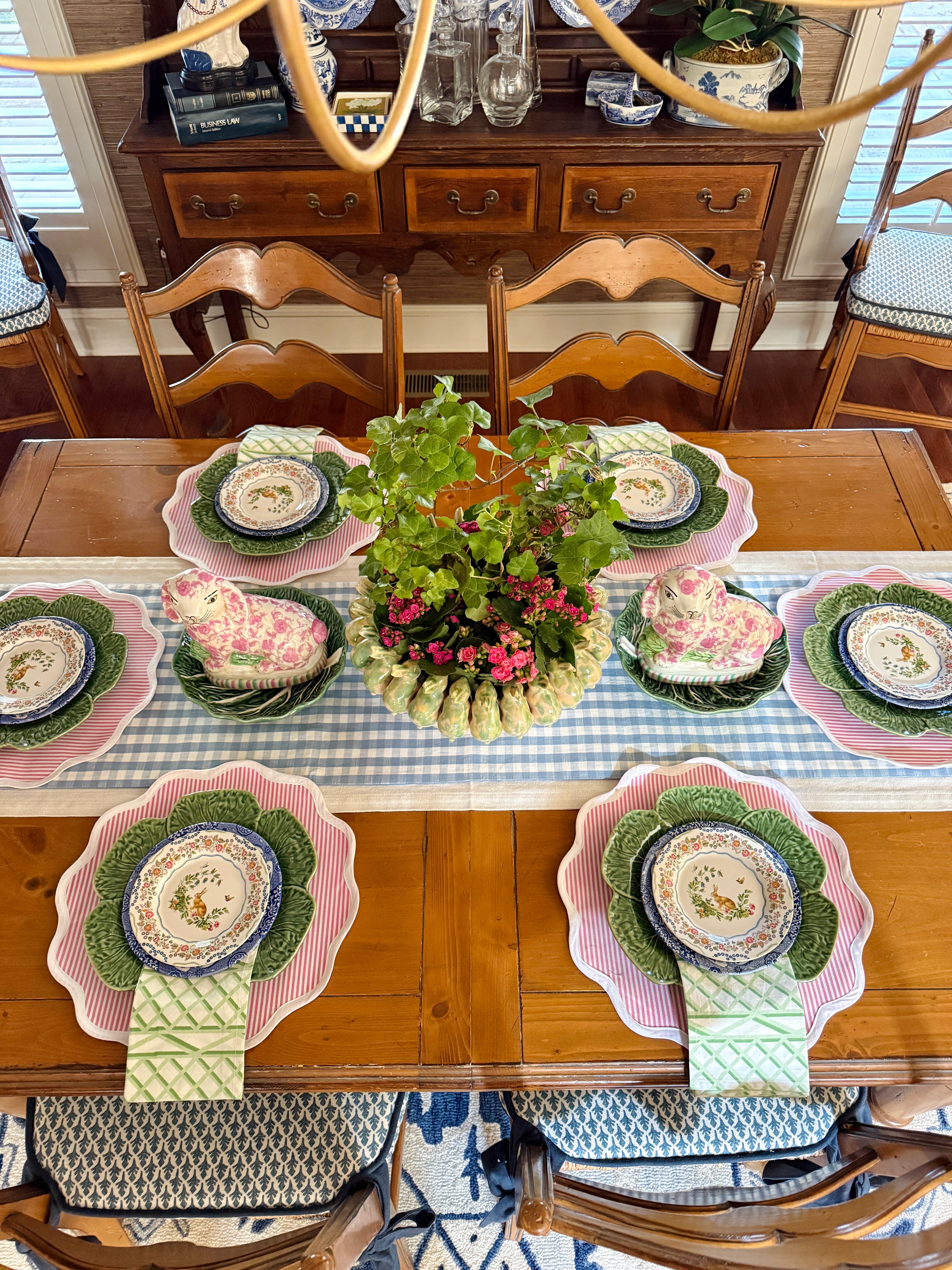 Pink striped scalloped placemats set of 4