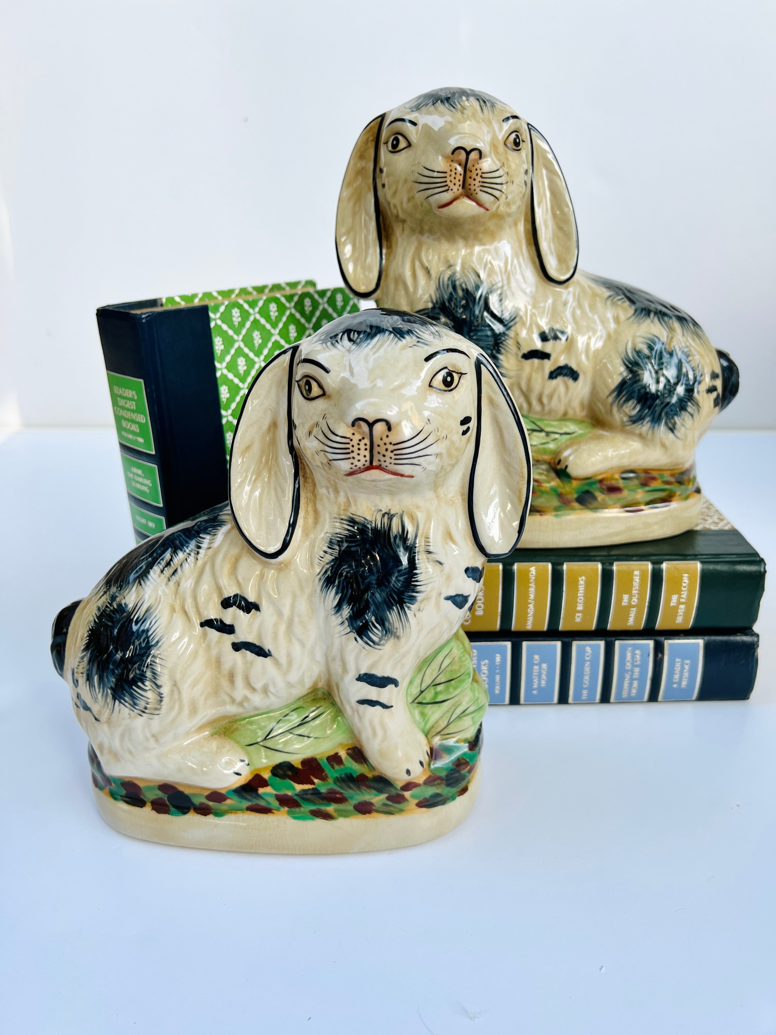 Staffordshire bunny pair blue