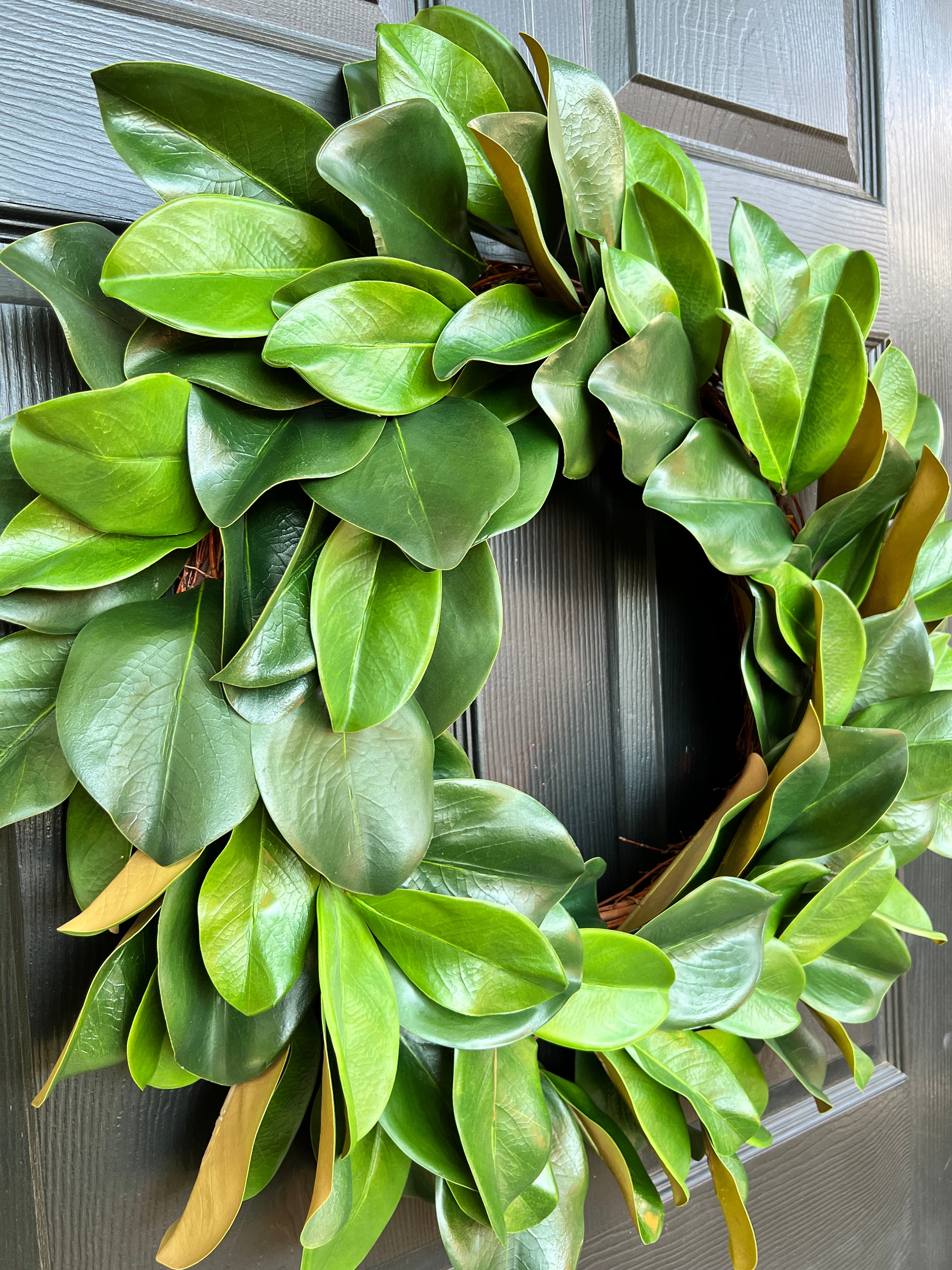 Deluxe large magnolia wreath 26”