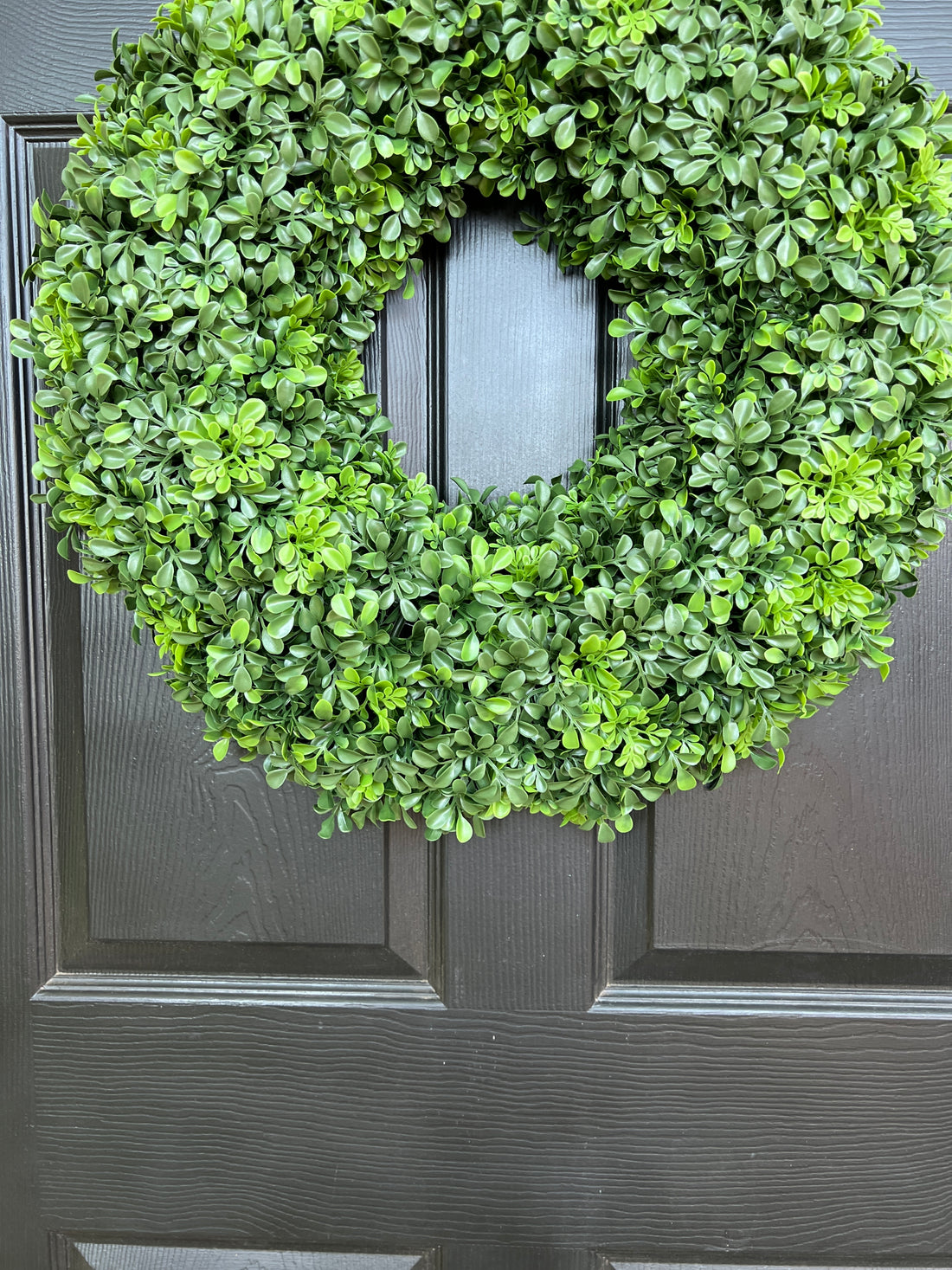 Faux boxwood wreath 22”