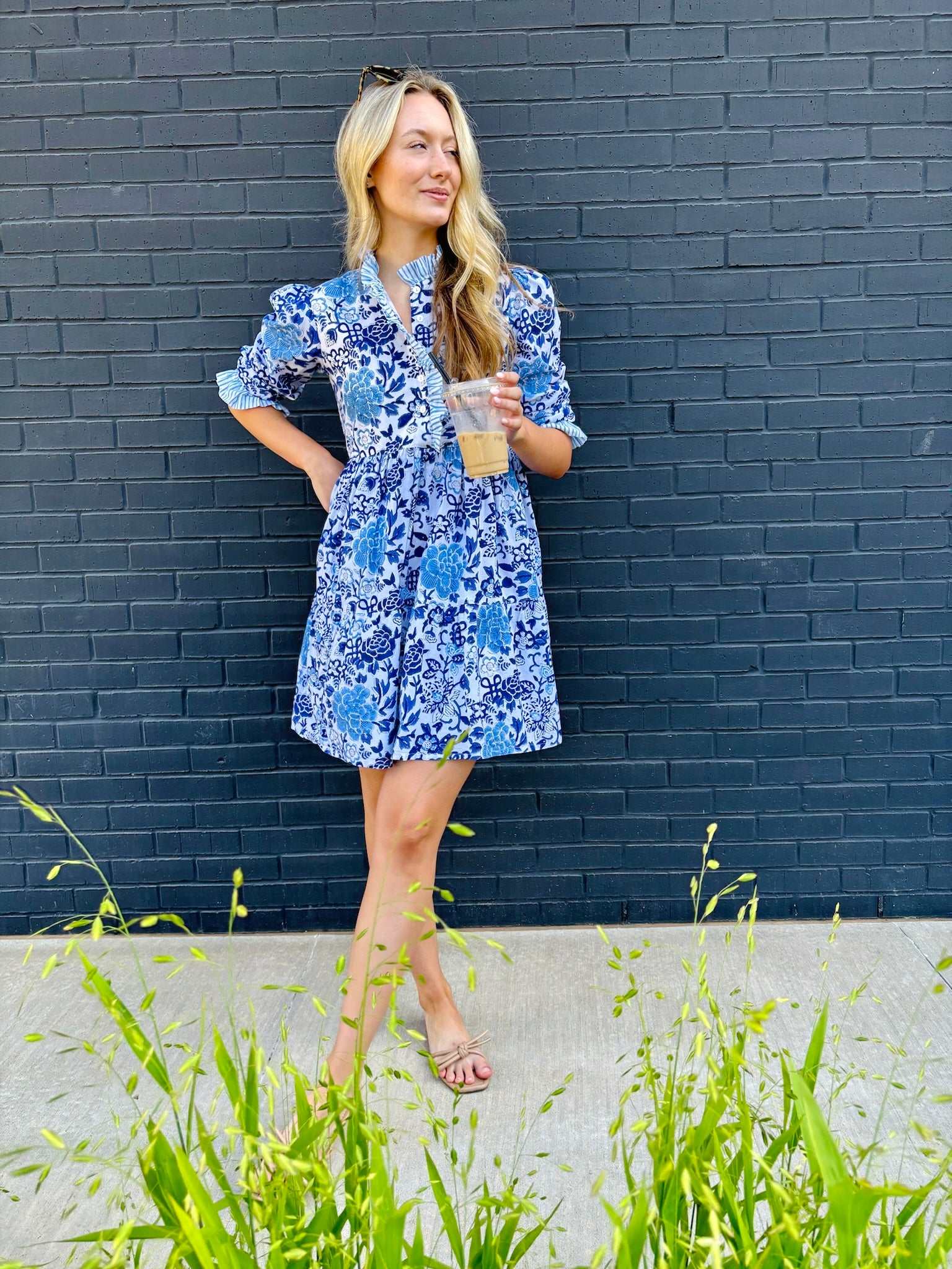 The Anndee short dress in blue and white porcelain block print The Anndee short dress in blue and white porcelain block print