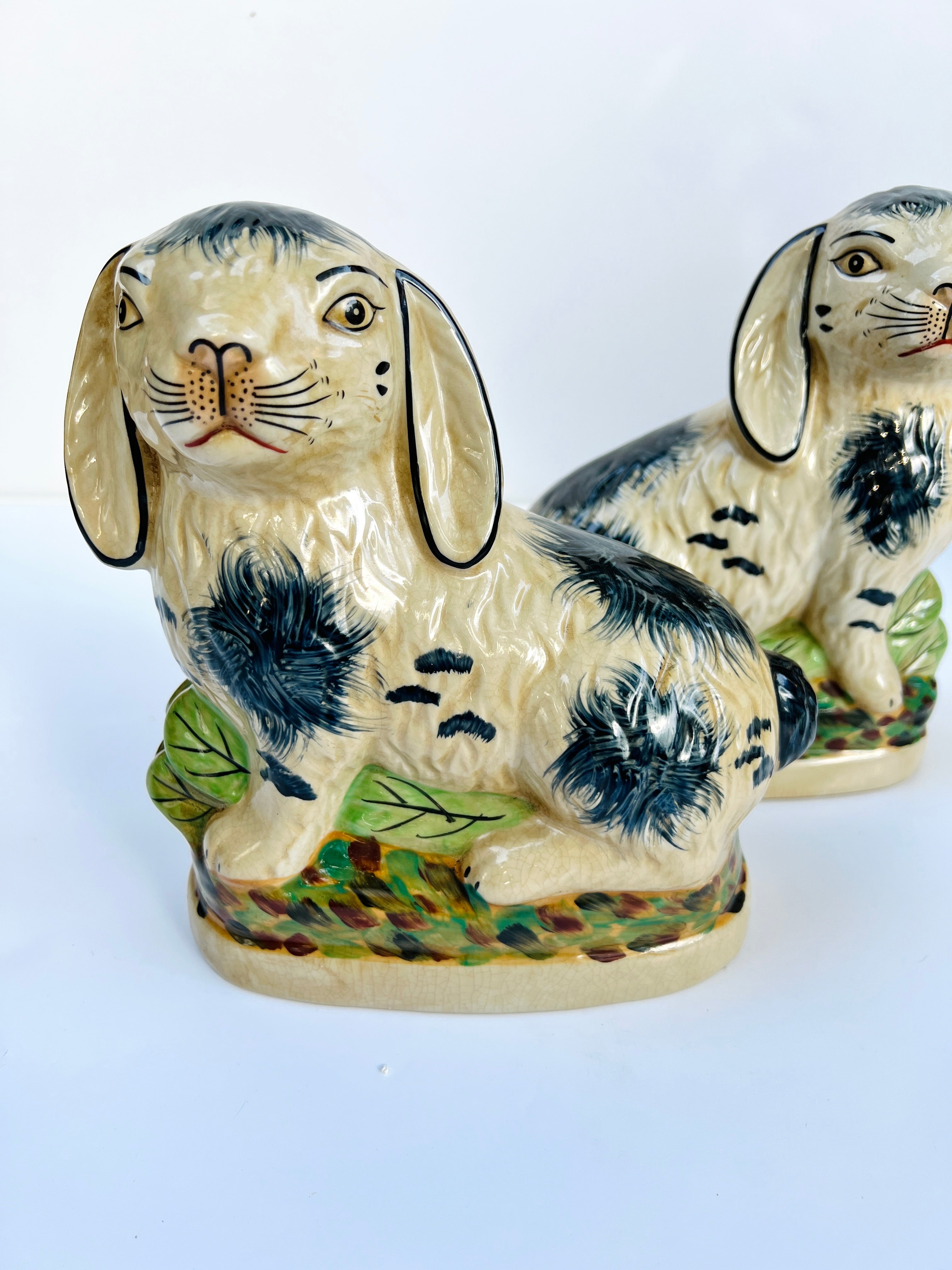 Staffordshire bunny pair blue