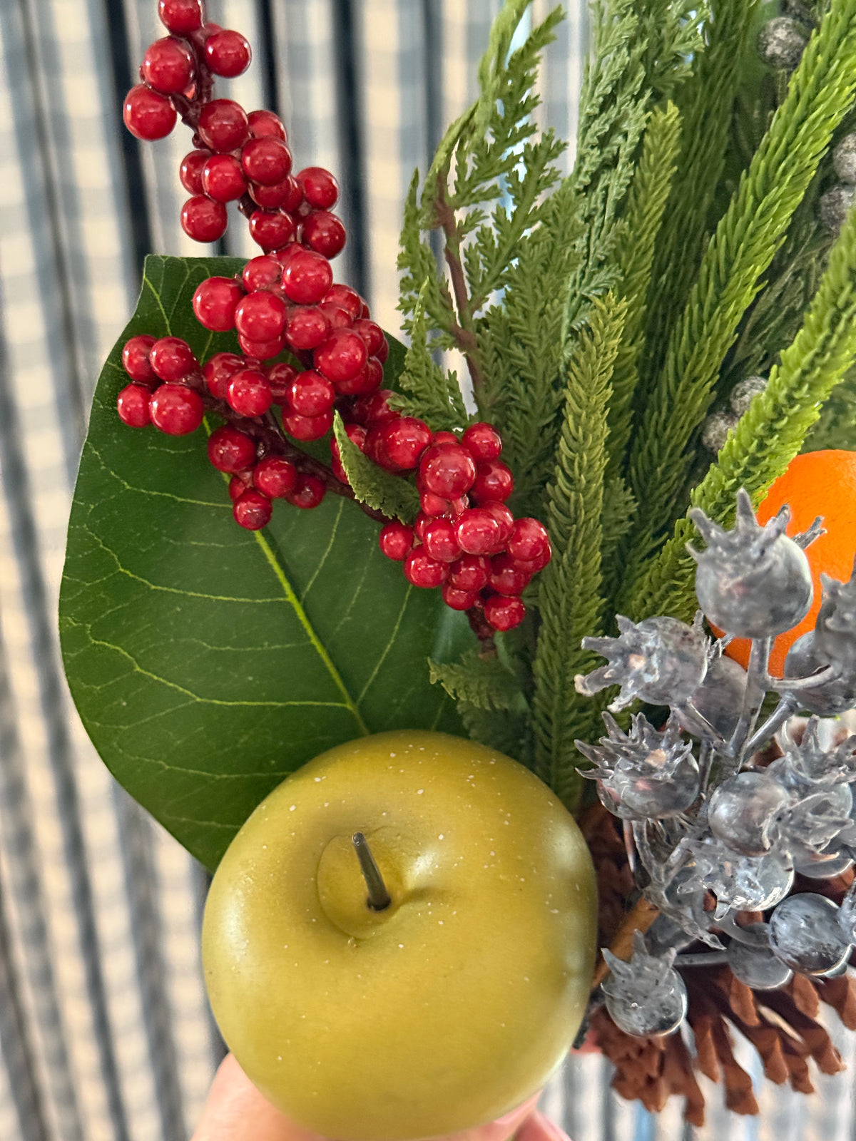 Mixed fruit pick 18”
