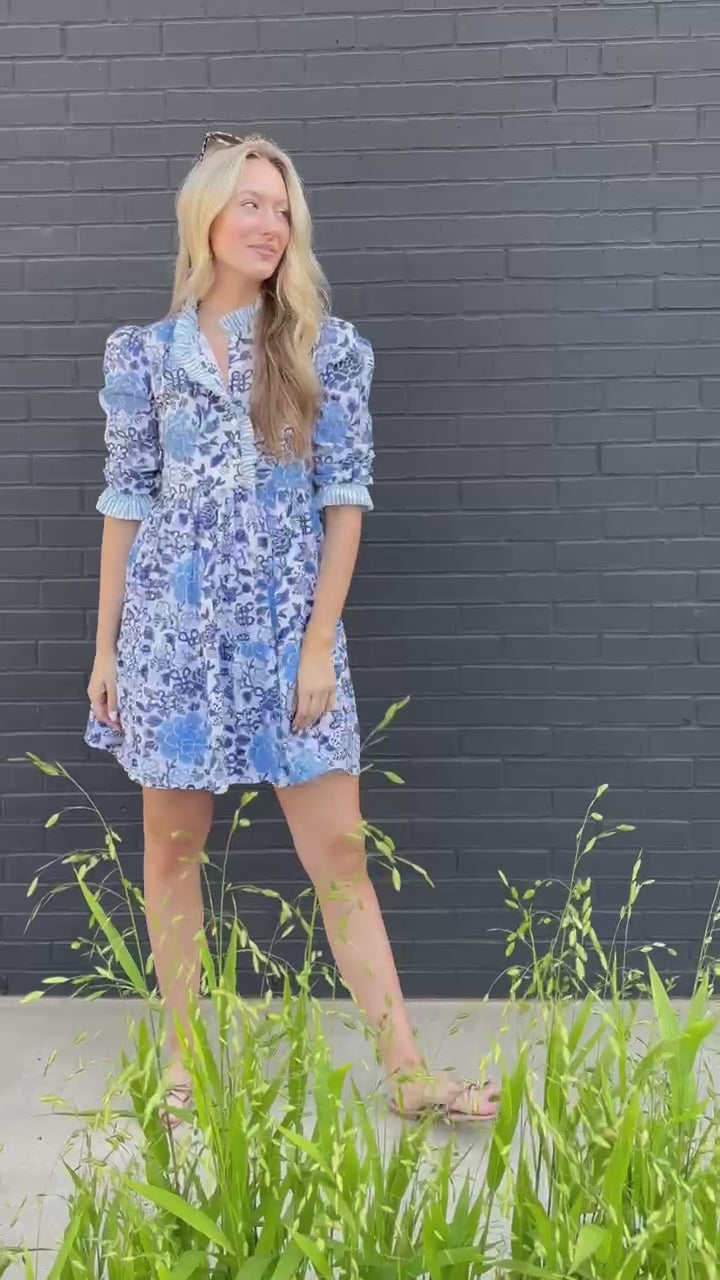 The Anndee short dress in blue and white porcelain block print