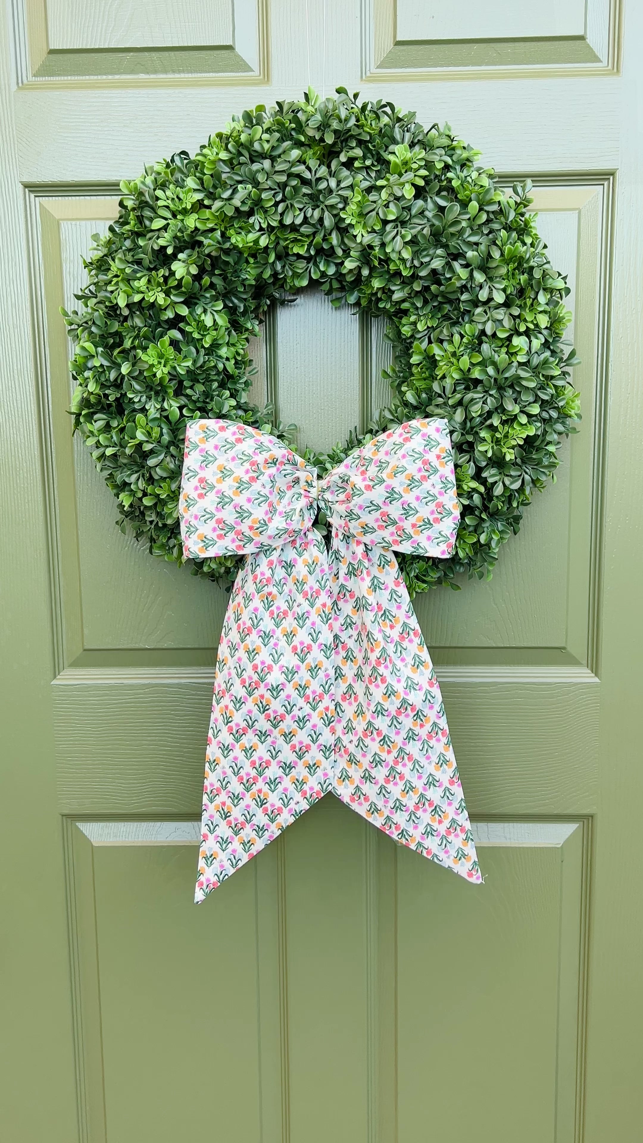 Tulip print signature wreath sash