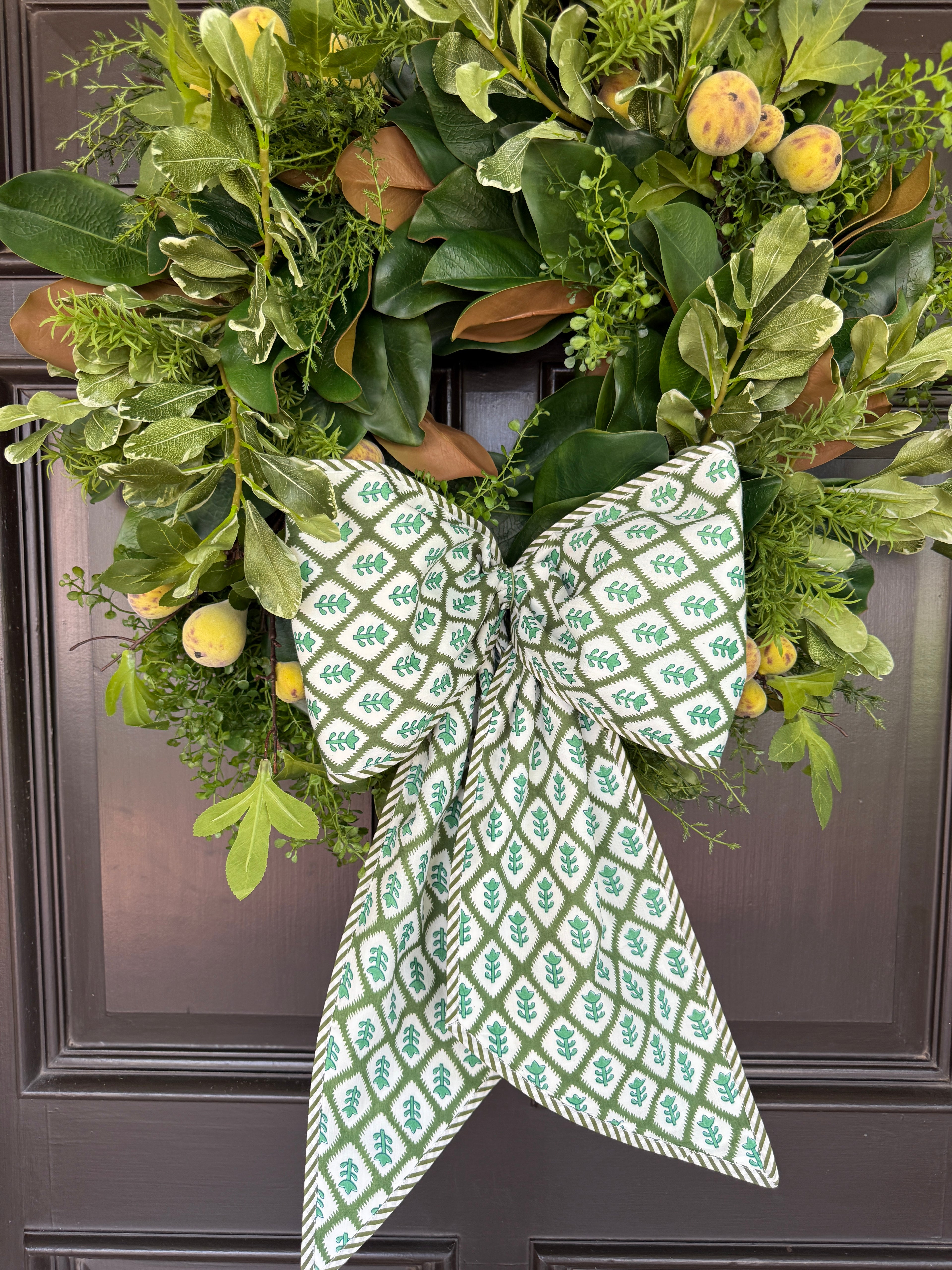 Fig and mixed greens wreath