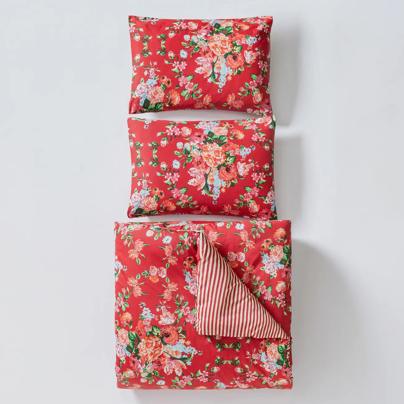 Red floral bedding collection