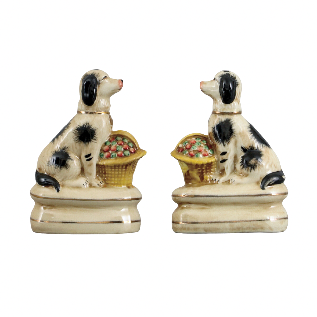 Staffordshire dog set with flower baskets, black