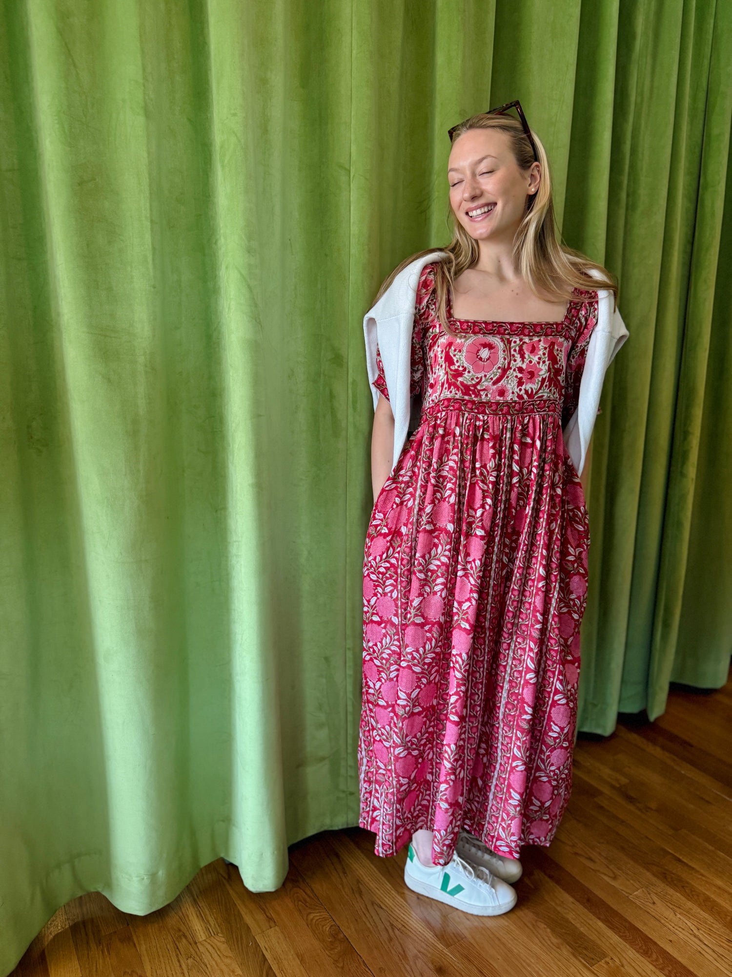 Lottie dress with puff sleeves in red and pink