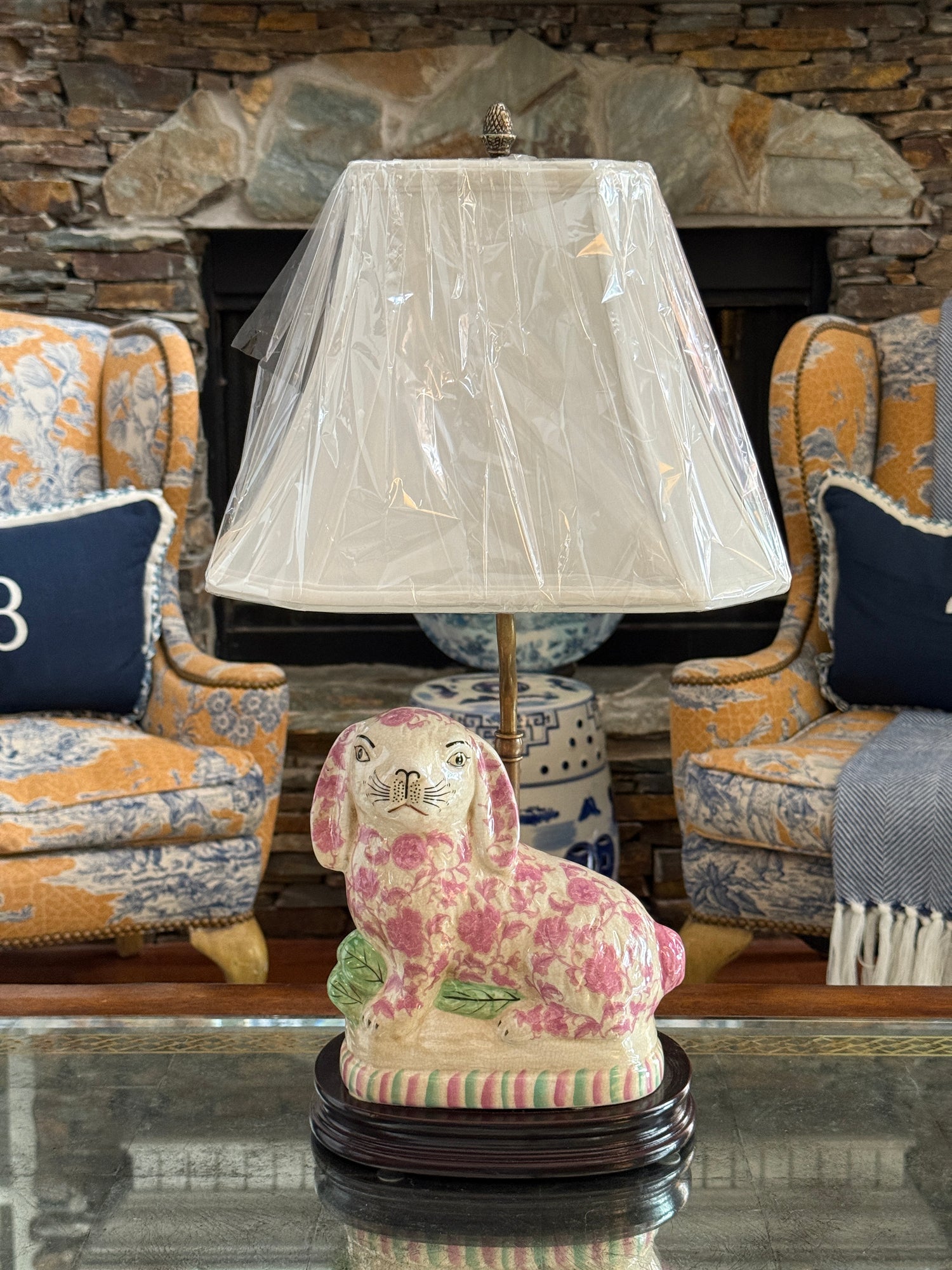 Staffordshire bunny lamp pink