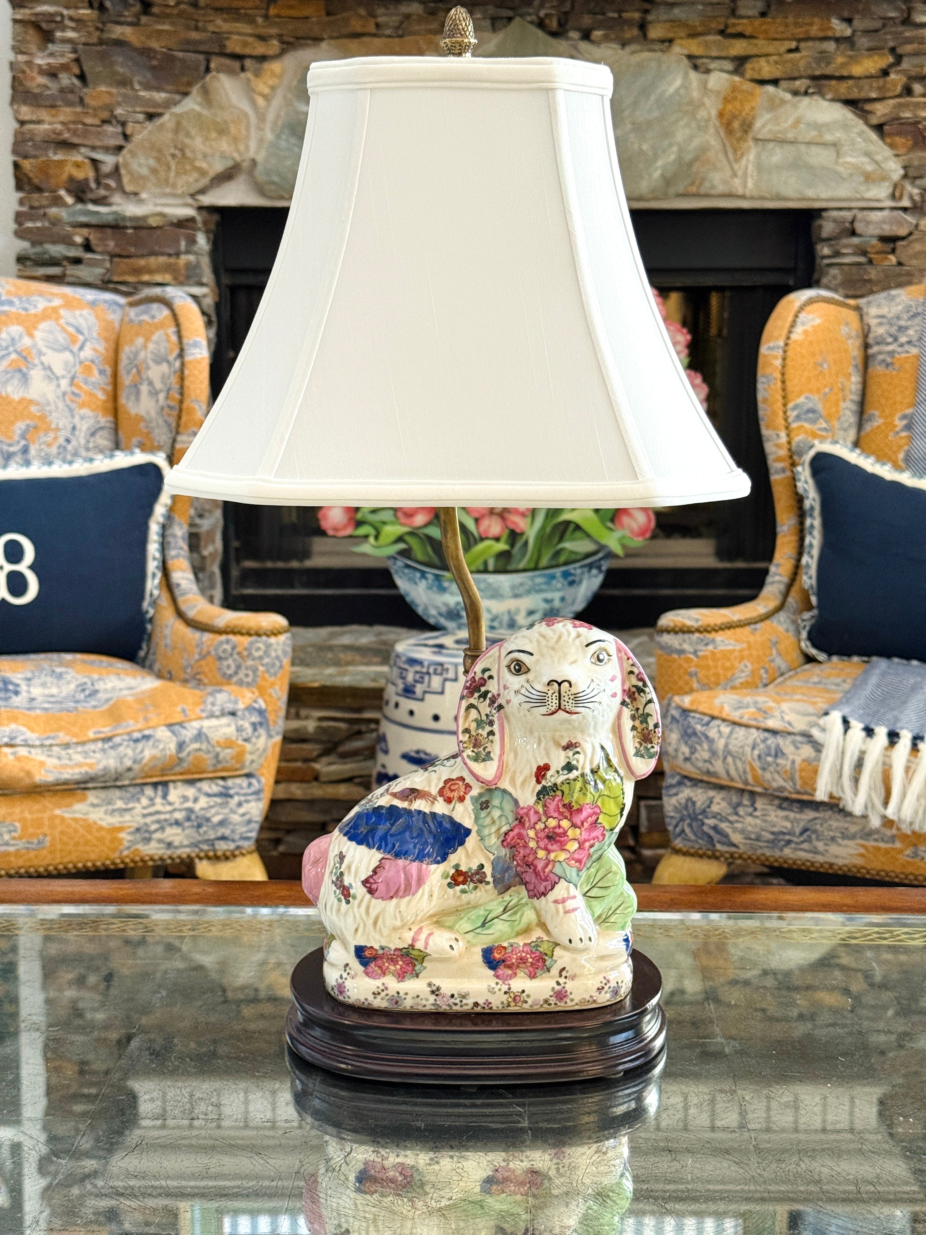 Tobacco Leaf porcelain bunny lamp