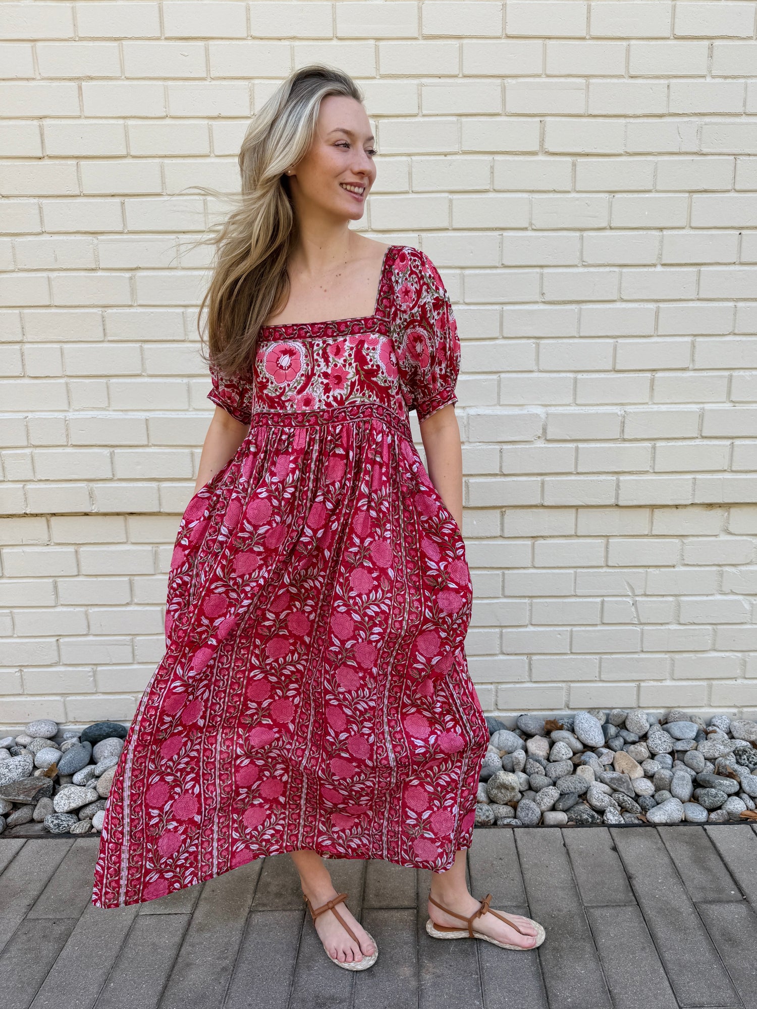 Lottie dress with puff sleeves in red and pink