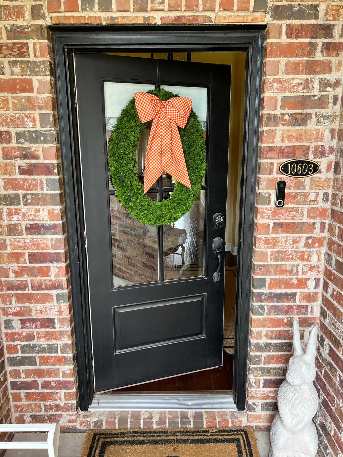 Oversized oval green wreath