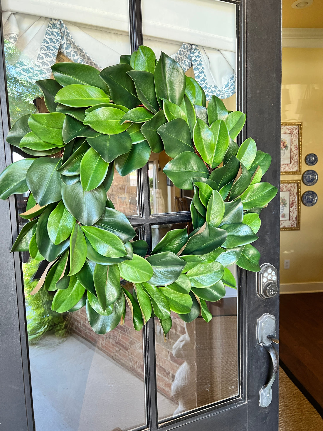 Deluxe large magnolia wreath 26”