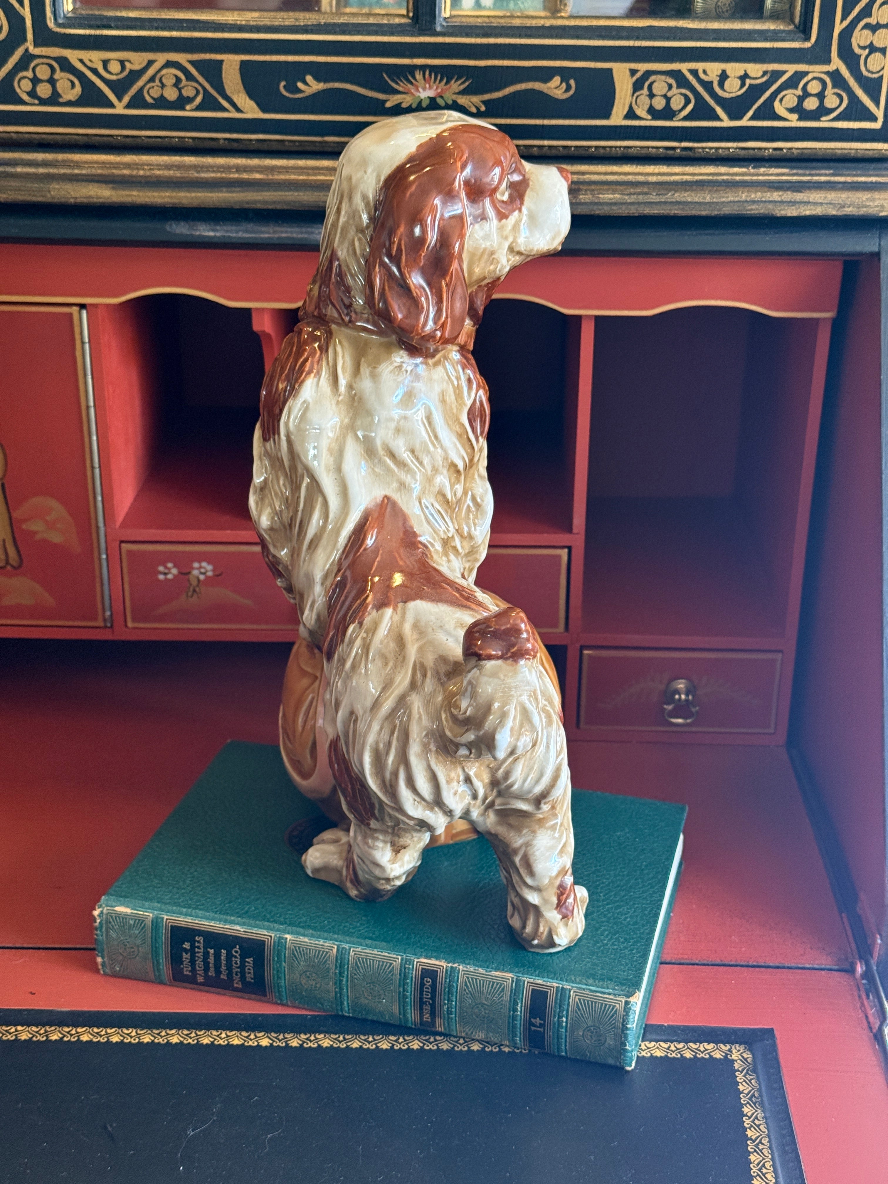 Staffordshire style King Charles Spaniel figurine