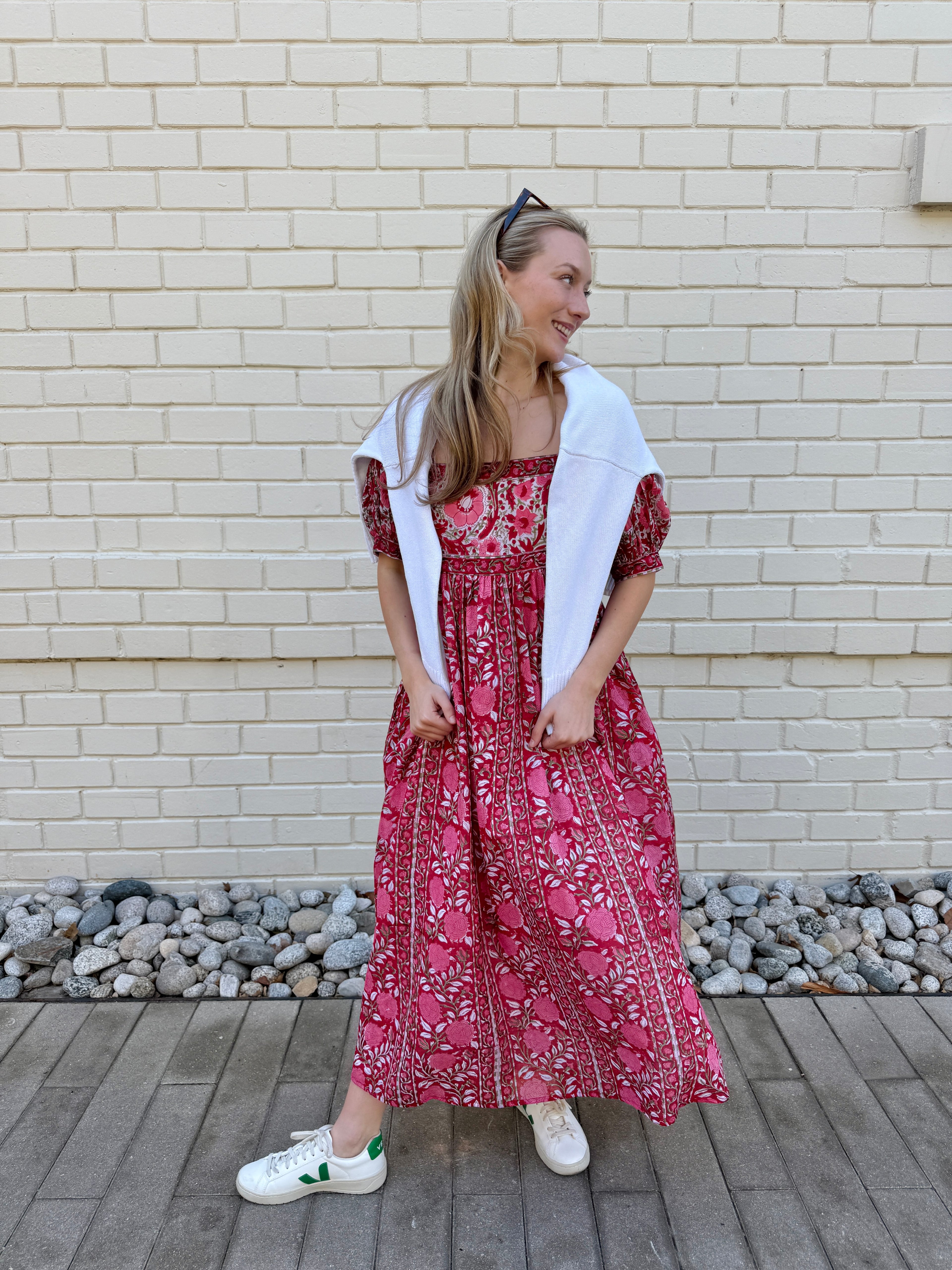 Lottie dress with puff sleeves in red and pink