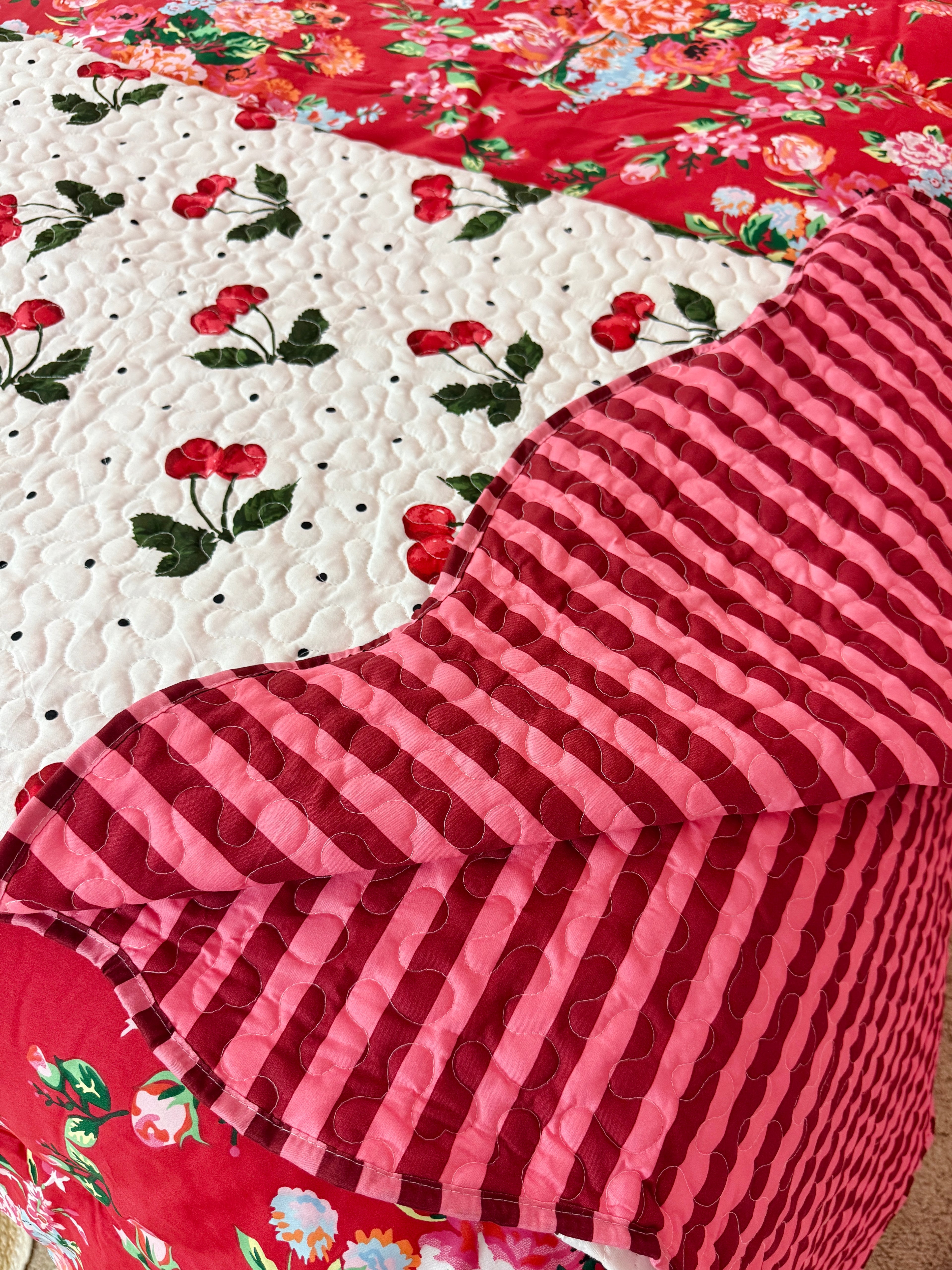 Red floral bedding collection