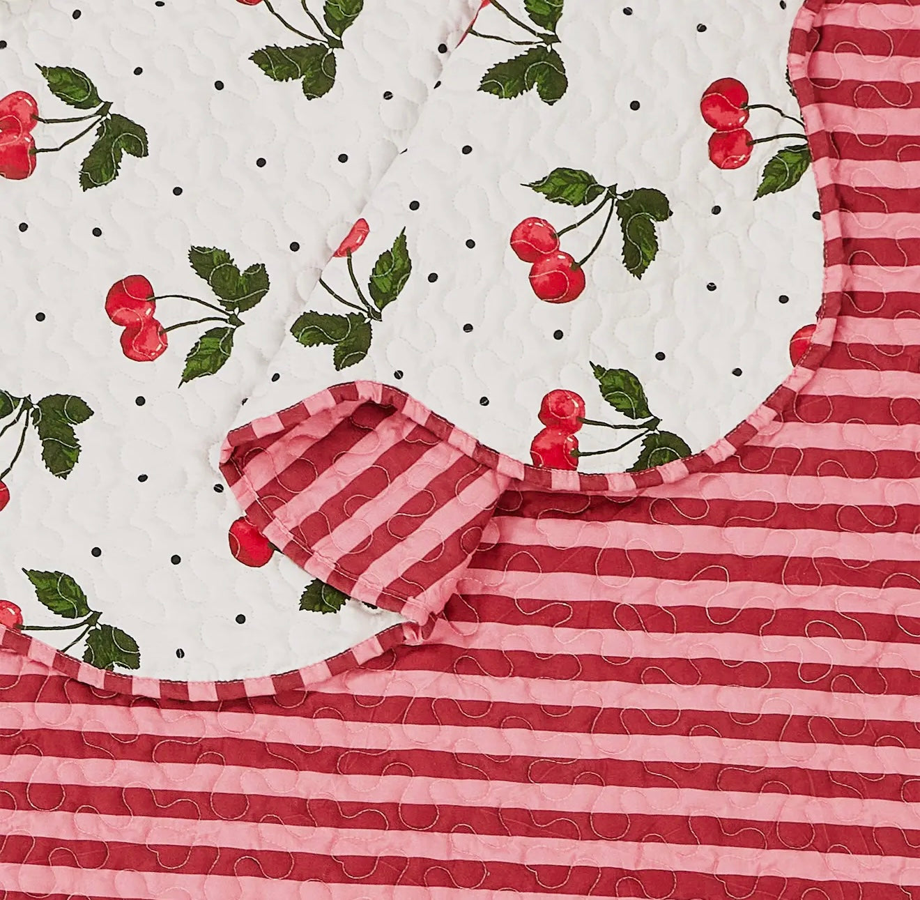 Red floral bedding collection