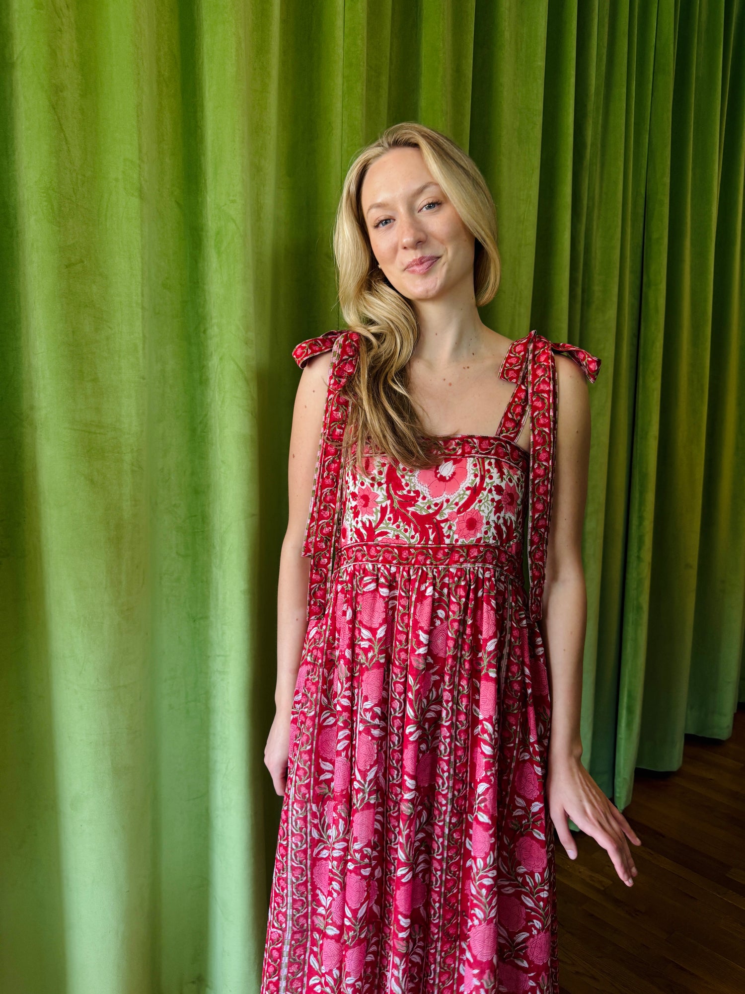 Lottie dress with tie shoulders in red and pink