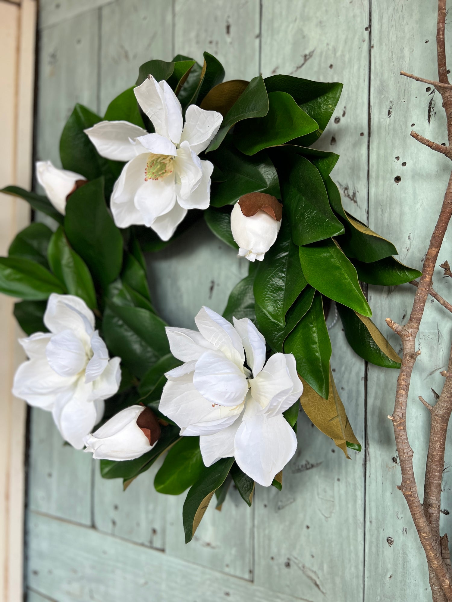 Cream magnolia wreath, 23”