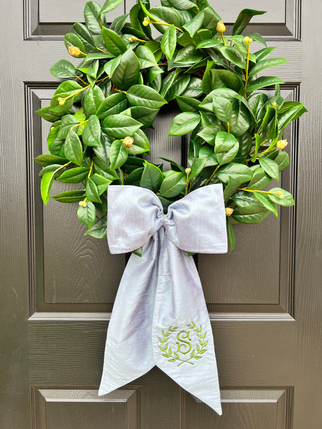 Camellia leaves wreath 26”