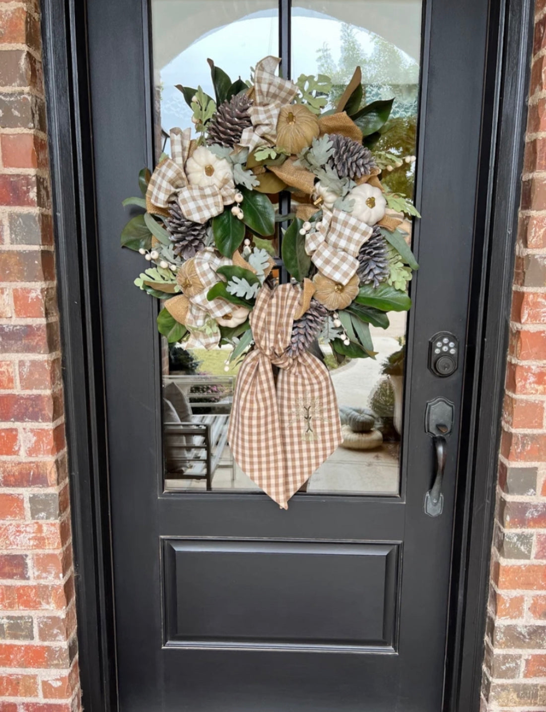 Here's a little wreath sash tying tutorial for those of you who have been  asking! 🎀🎀 Find our cedar and pine wreath (just marked down!) and  classic, By Grace Harris Collection
