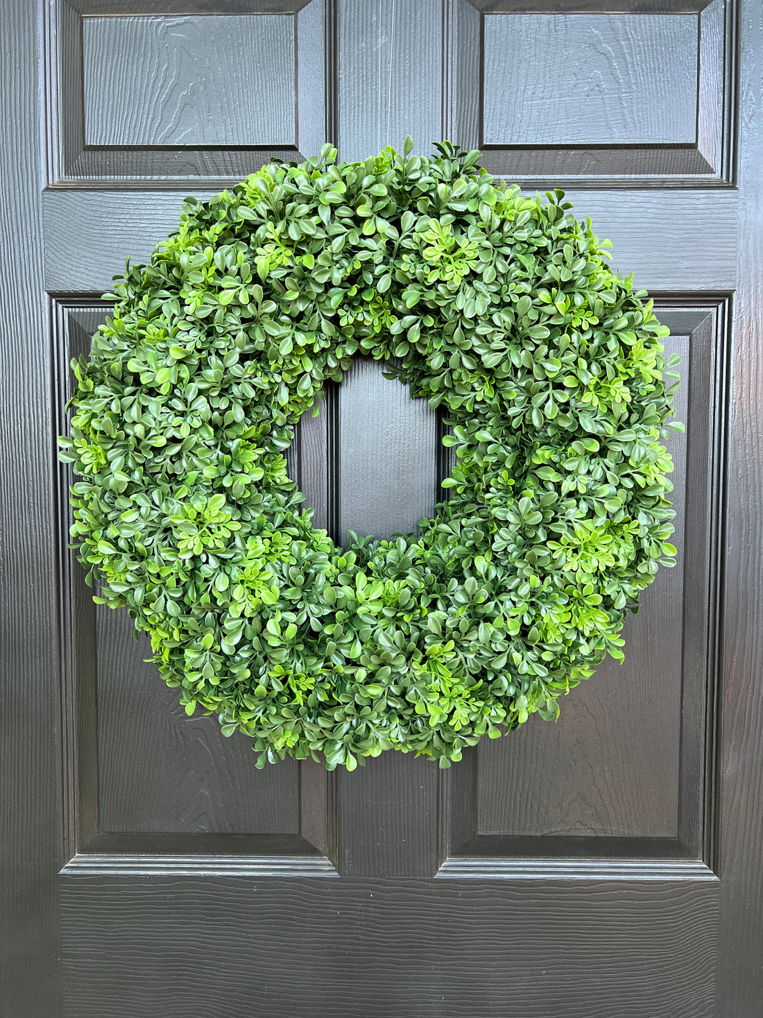 Faux boxwood wreath 22”