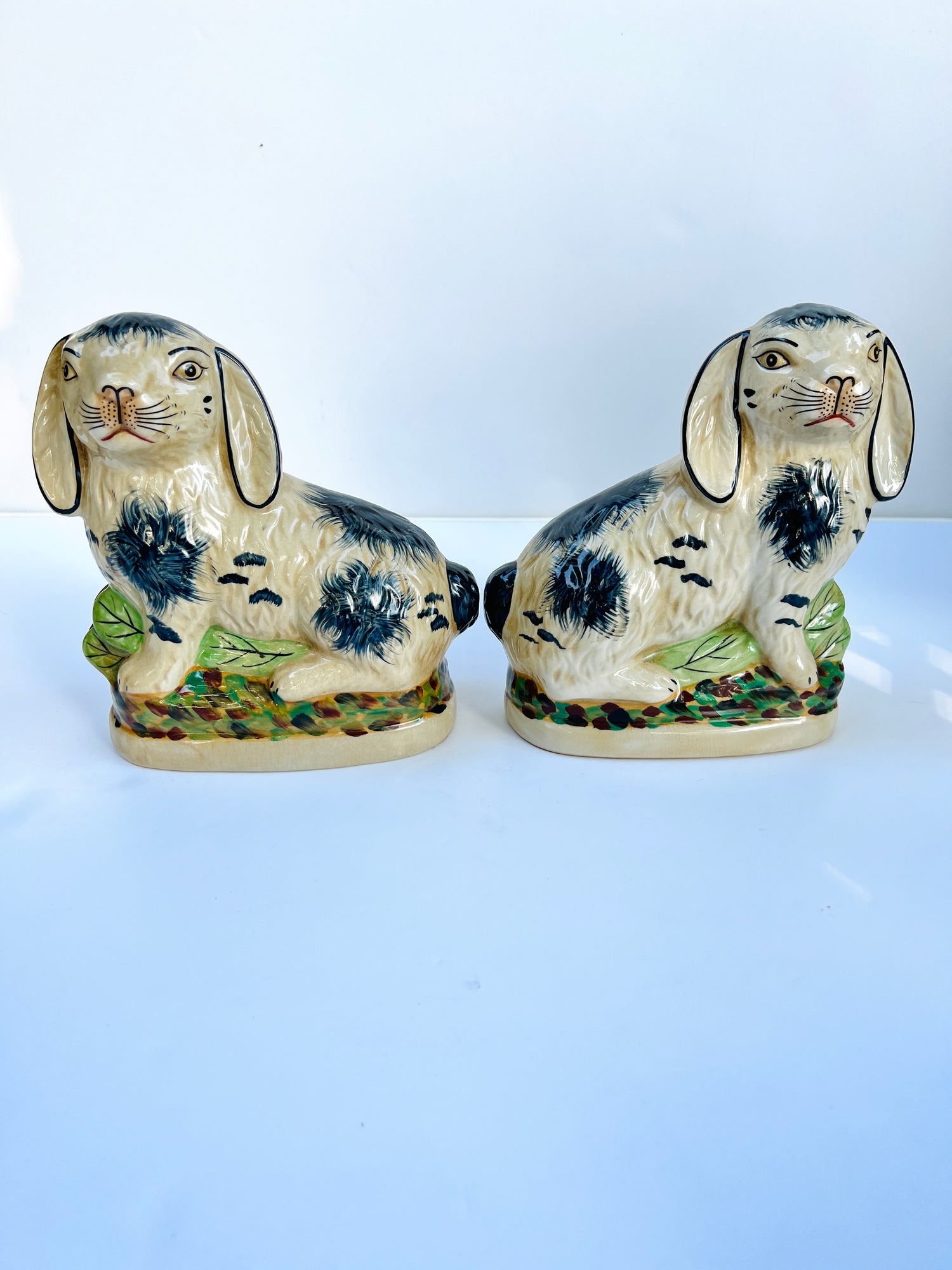 Staffordshire bunny pair blue