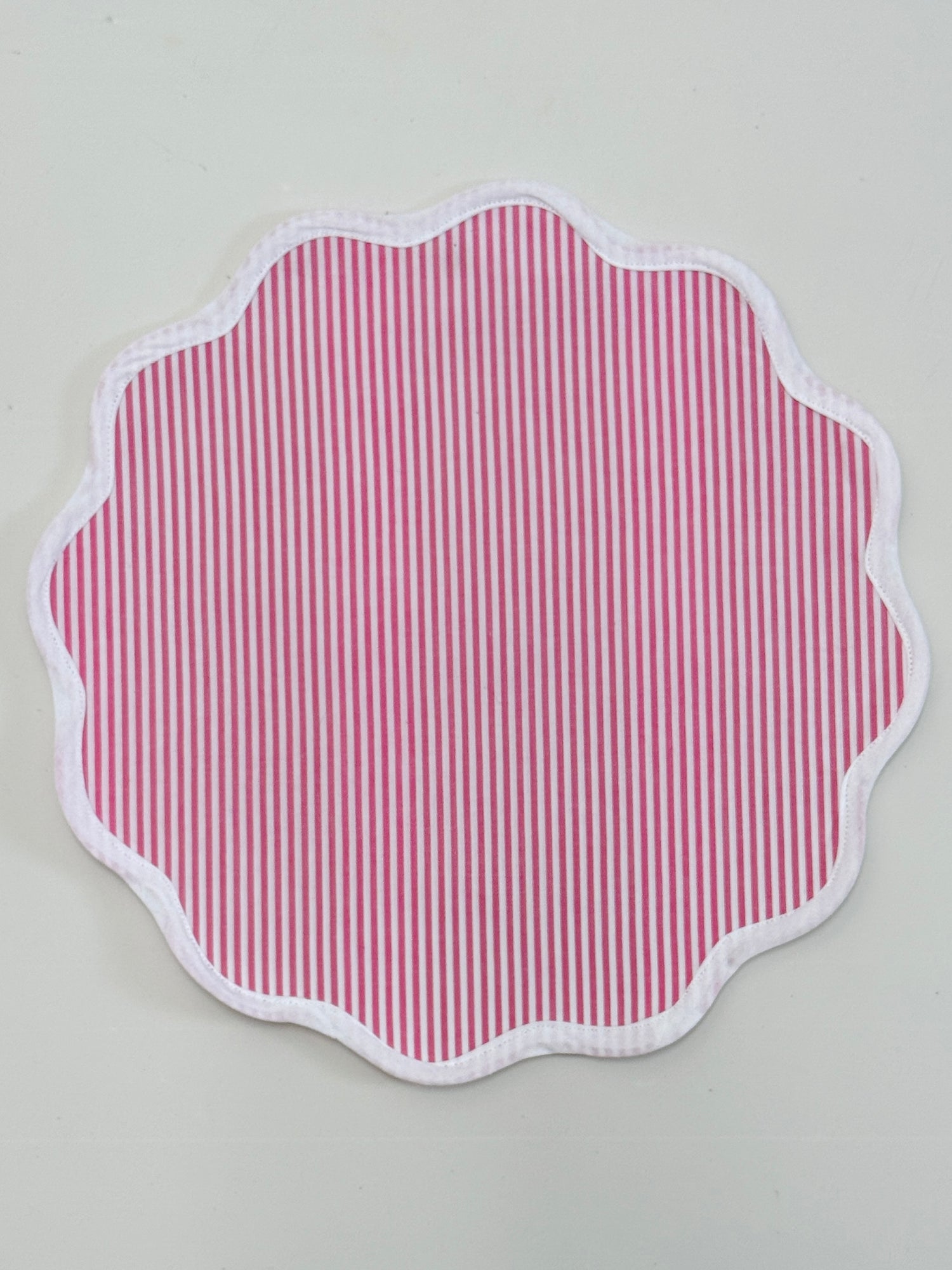 Pink striped scalloped placemats set of 4