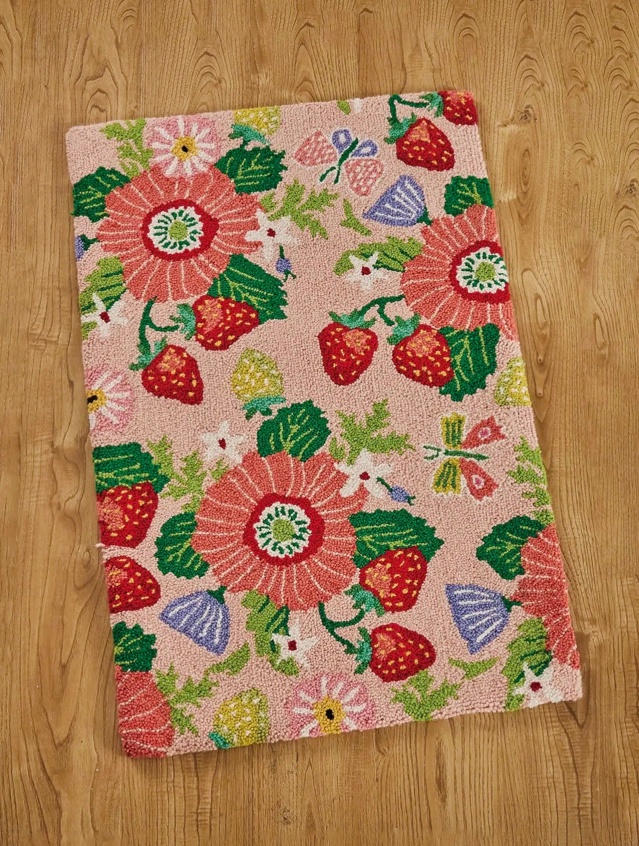 Strawberry Garden hand hooked rug