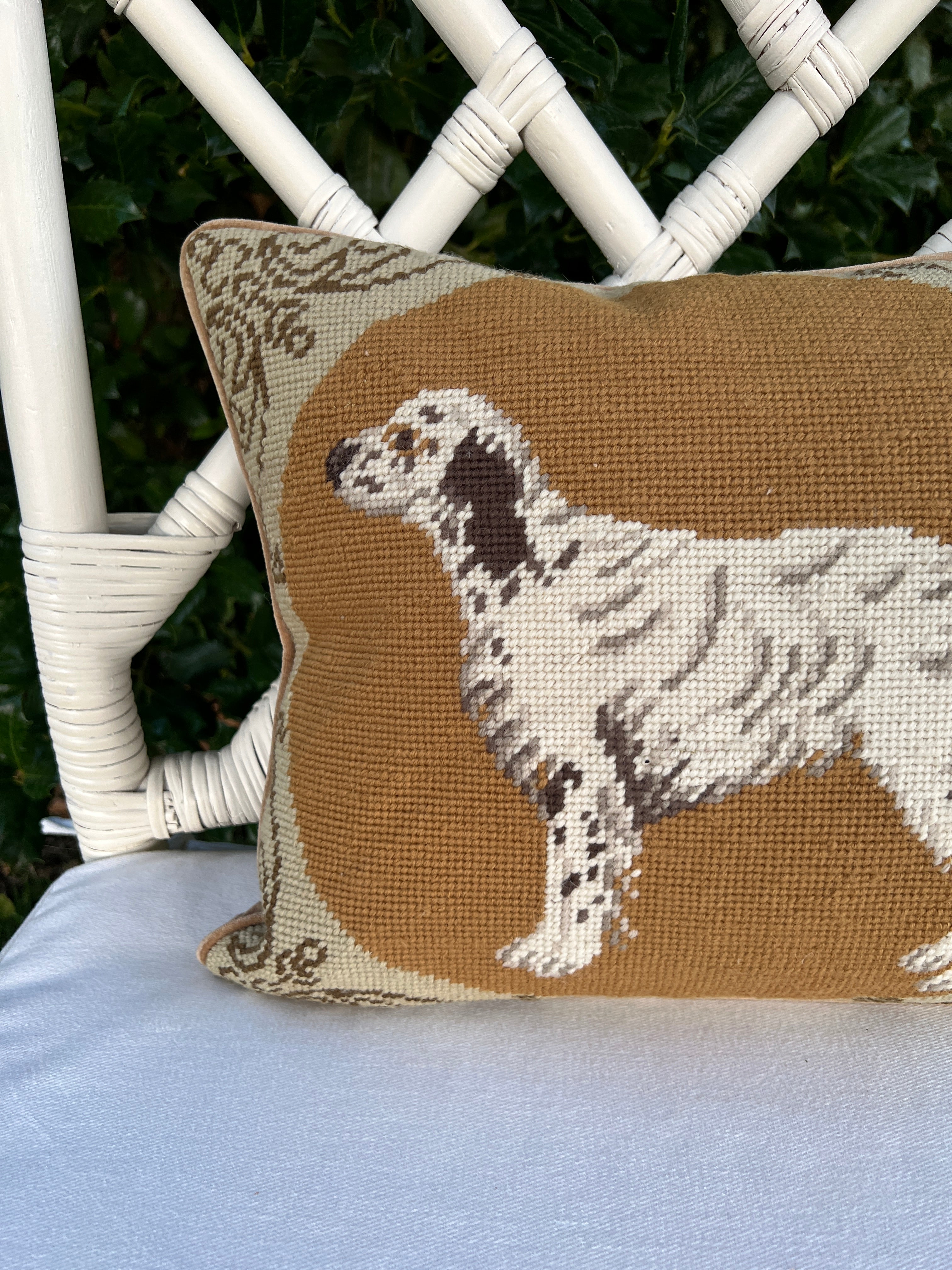 Needlepoint setter throw pillow