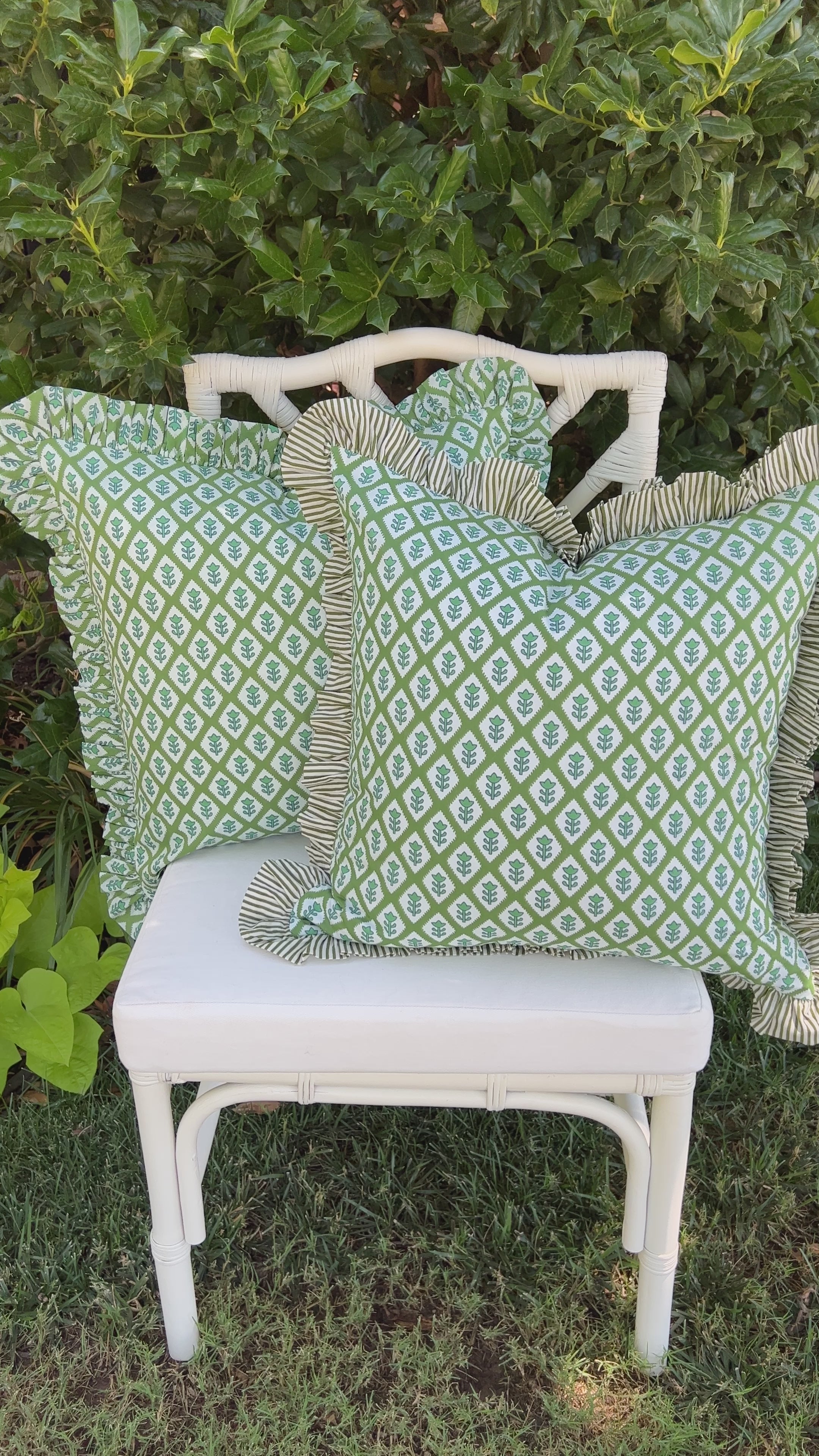 Green outdoor pillow online covers