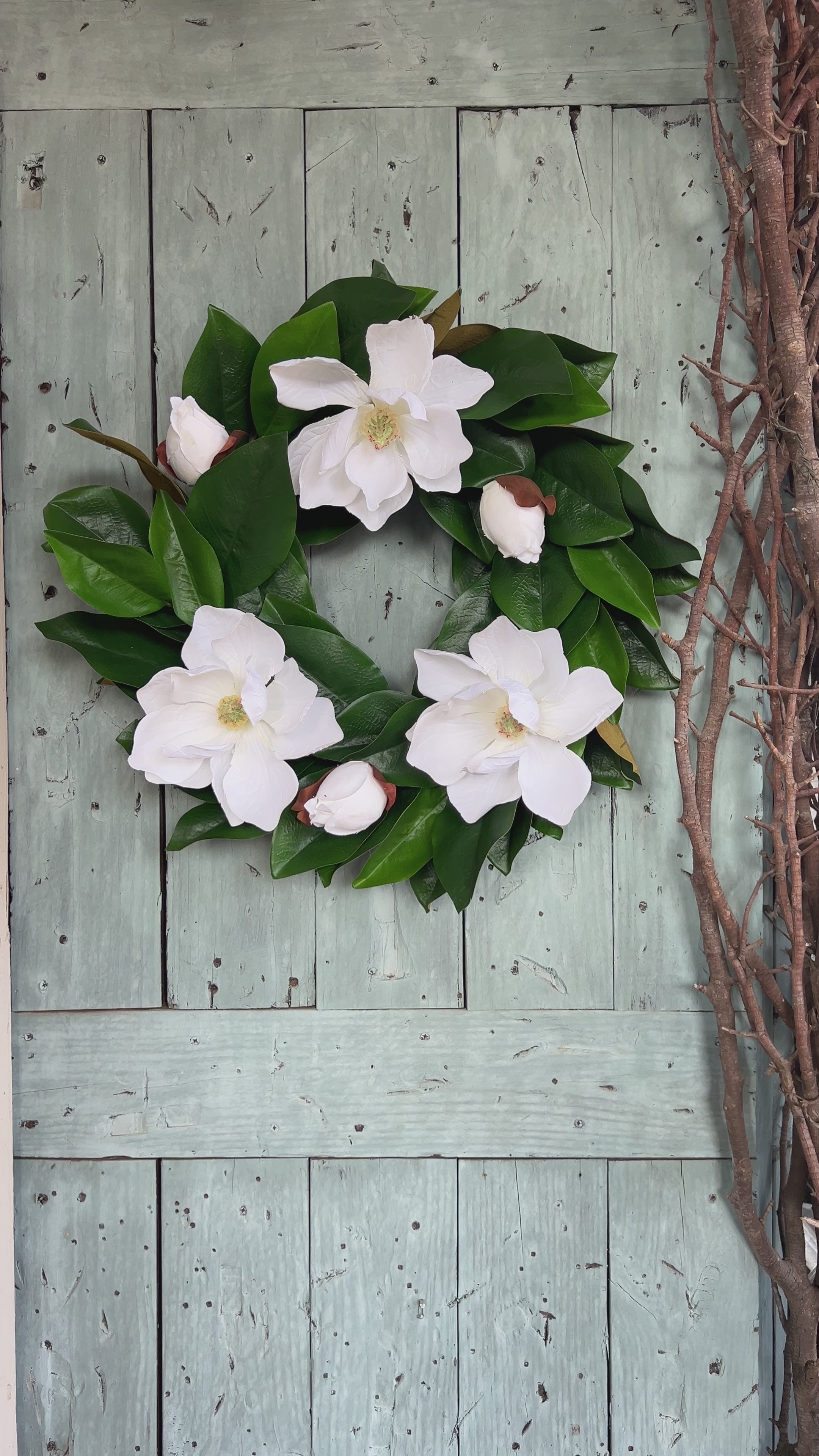 Cream magnolia wreath, 23”